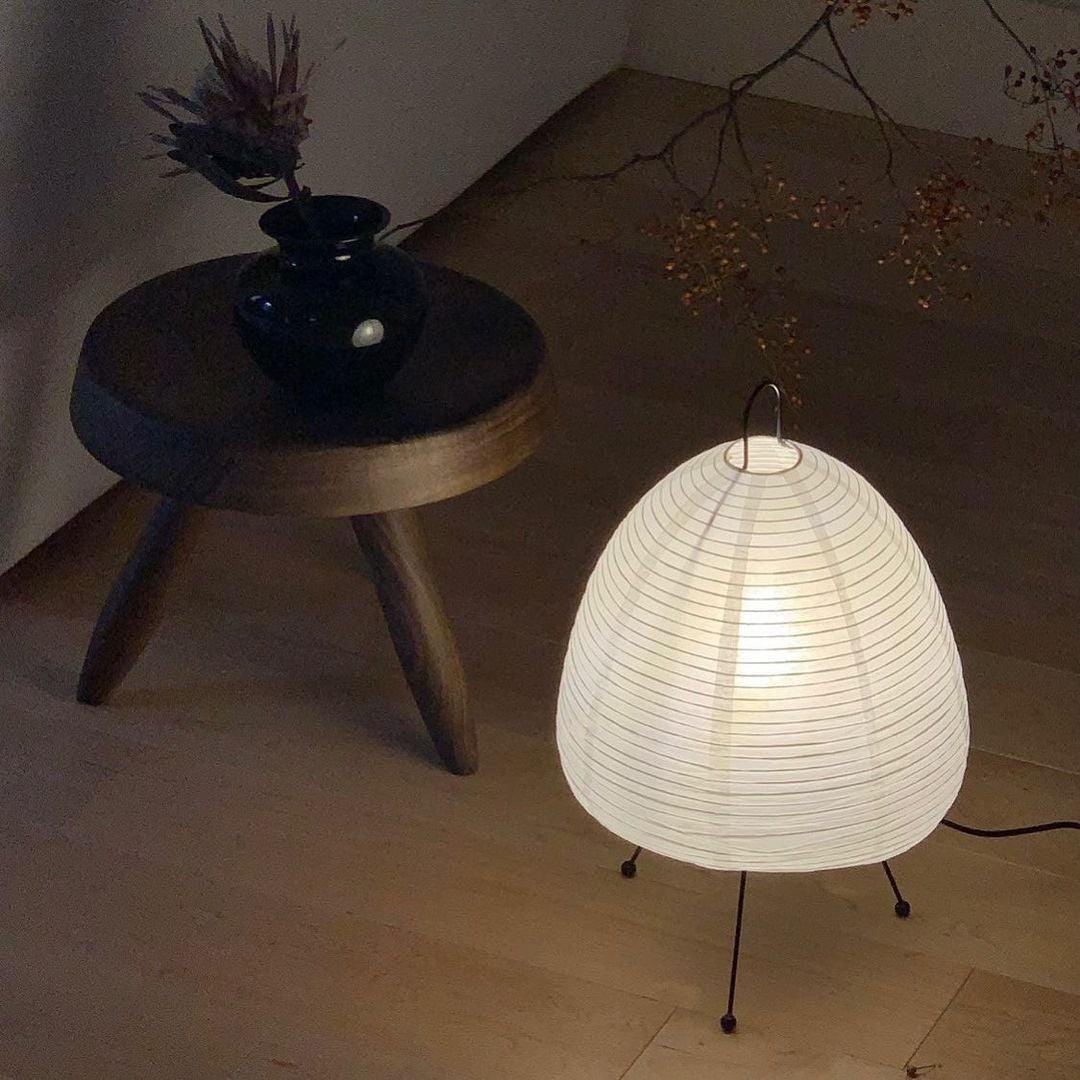 Lampa stołowa Wikorev