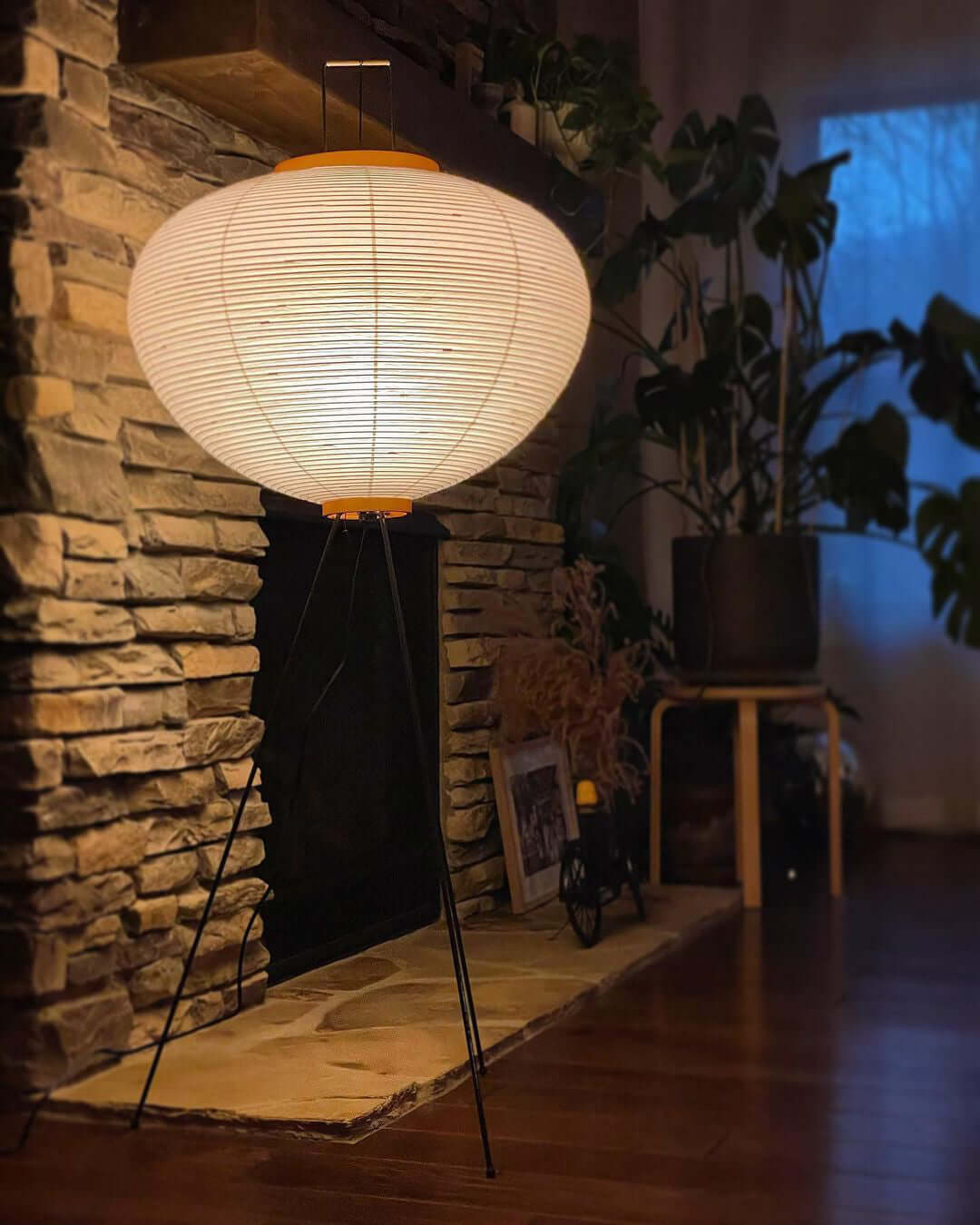 Lampa podłogowa Avel