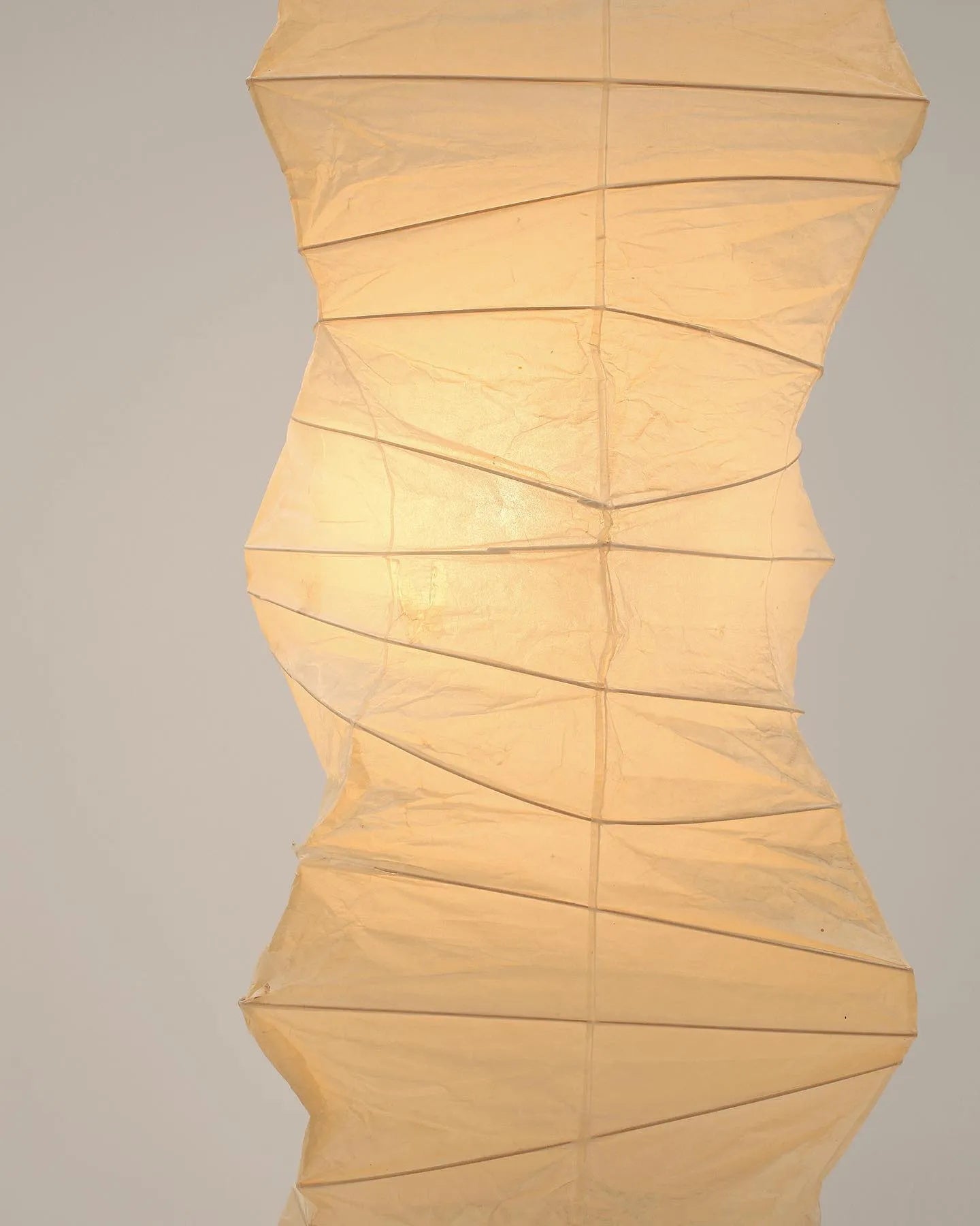 Lampa podłogowa Avel
