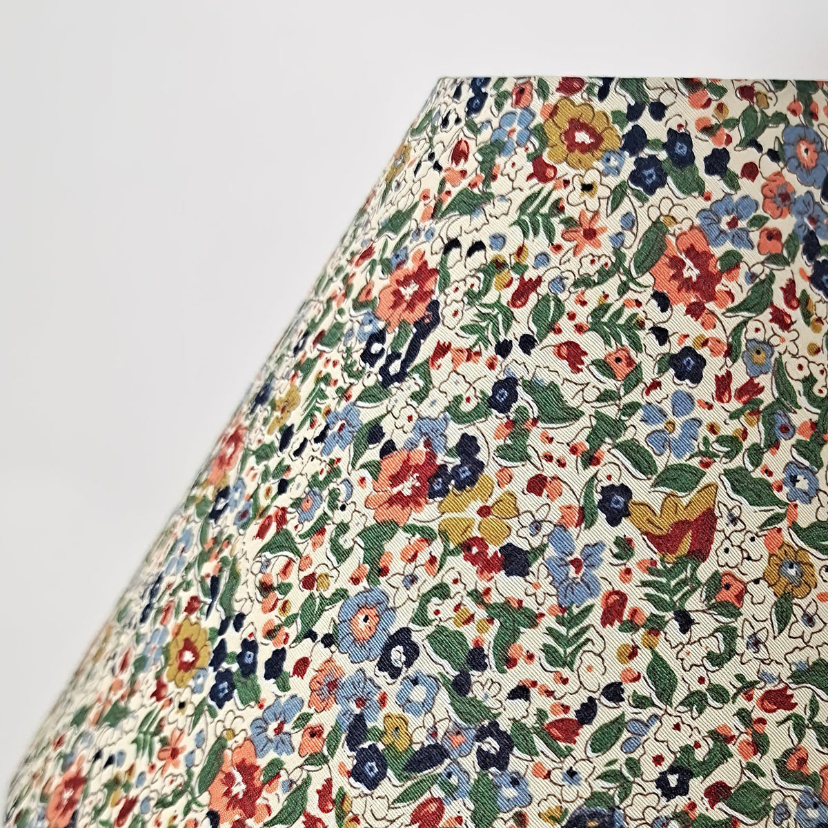 Amelia Blossom Table Lamp – detail 14
