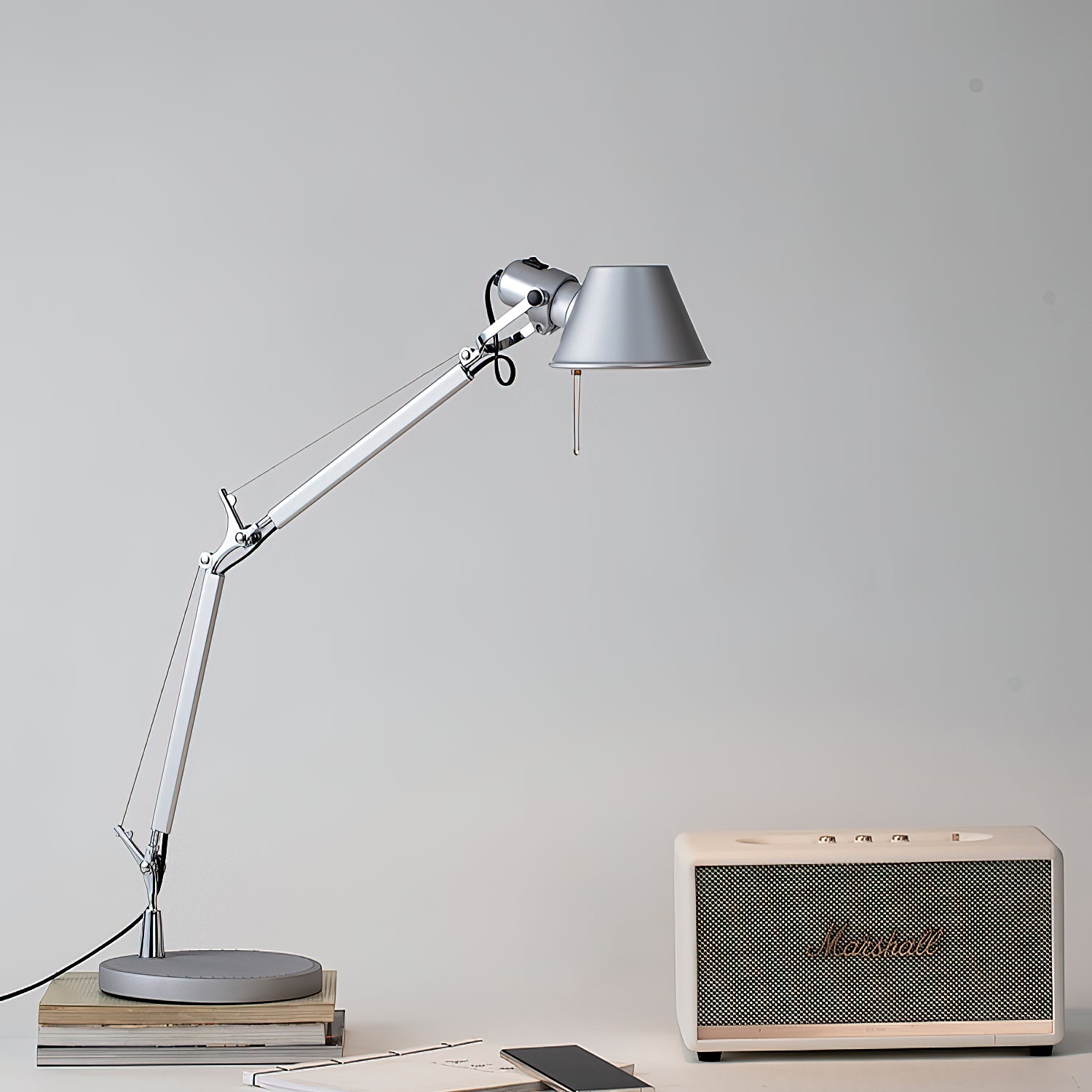Lampa stołowa regulowana Serio
