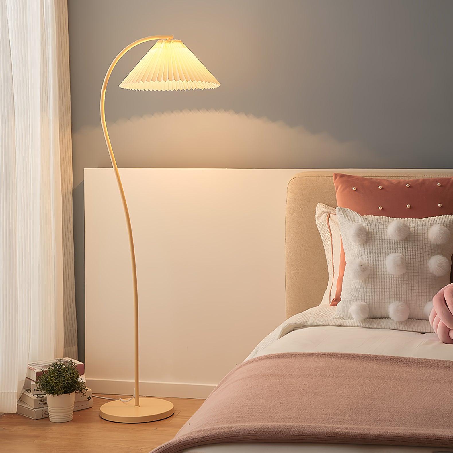 Lampa podłogowa vintage Kliala