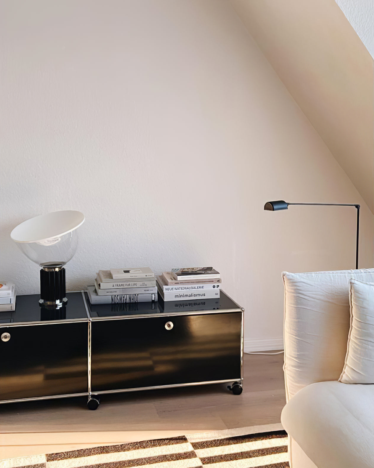 Lampa podłogowa Renmir