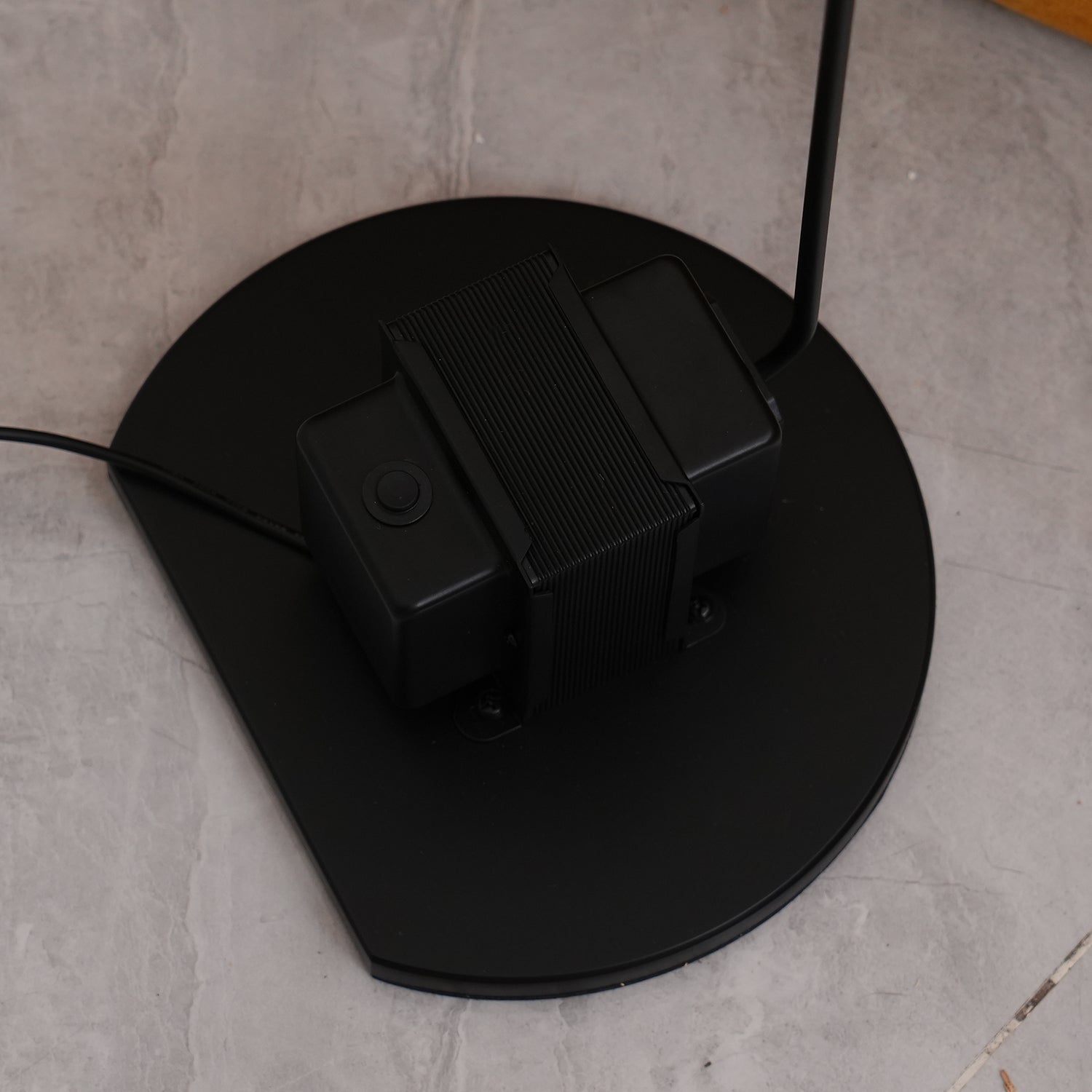 Lampa podłogowa Renmir