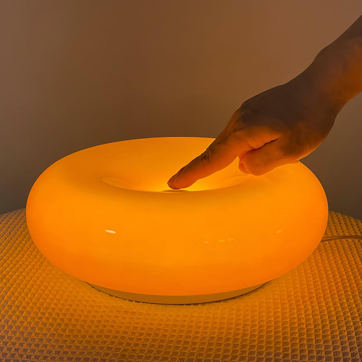 Donuts Table Lamp – detail 9