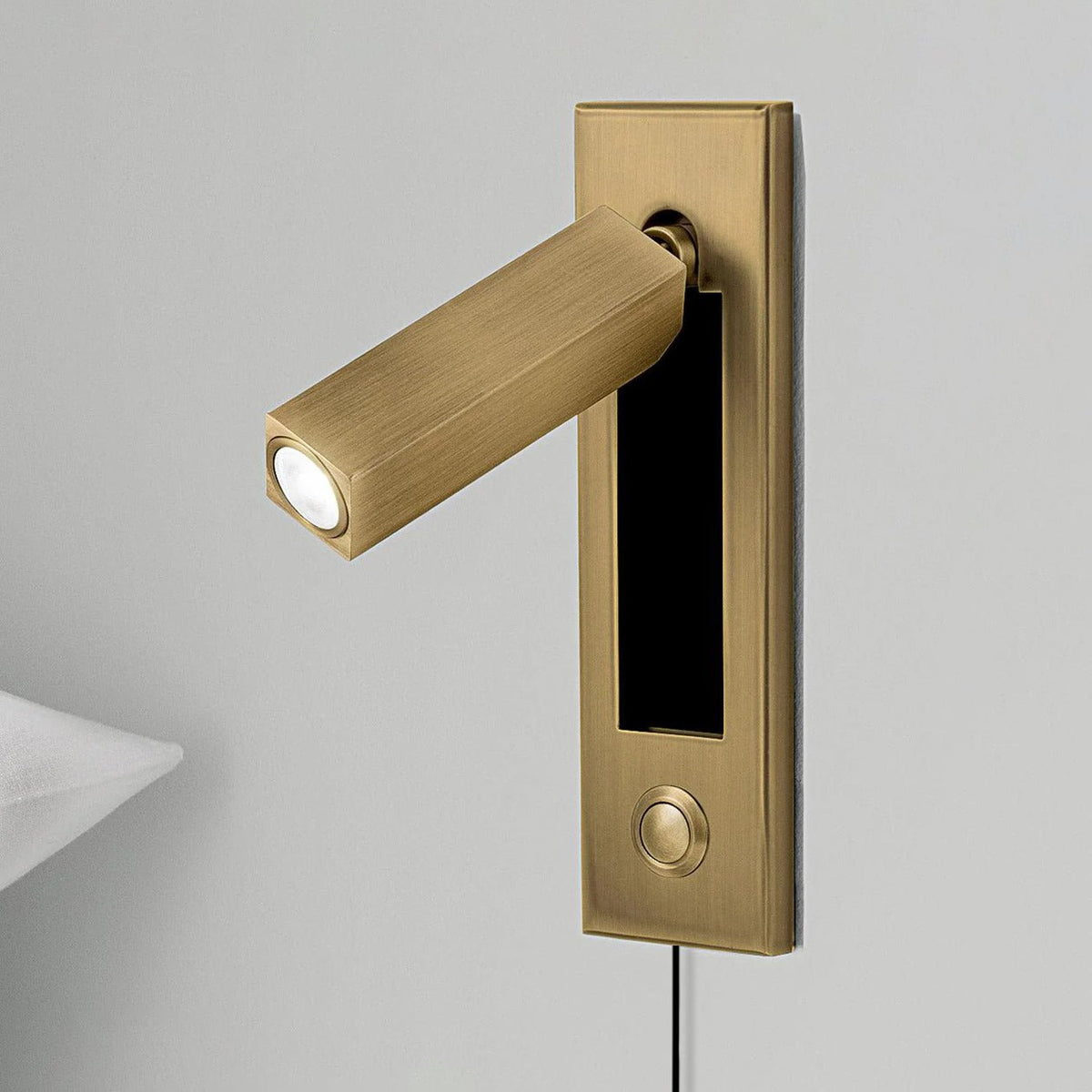 Embedded Bedside Plug-in Sconce – detail 16