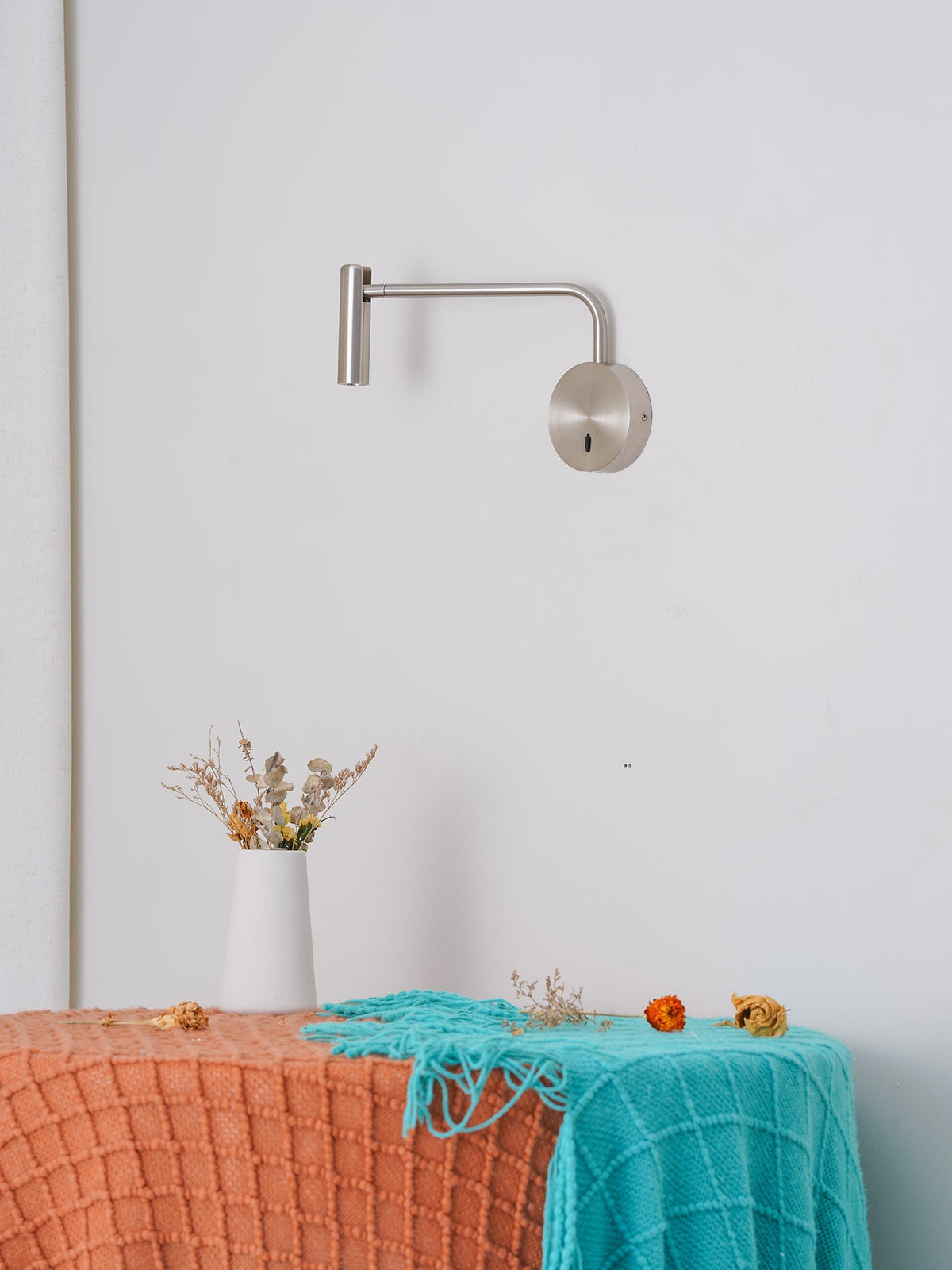 Minimalist Disc LED Wall Sconce - Vakkerlight