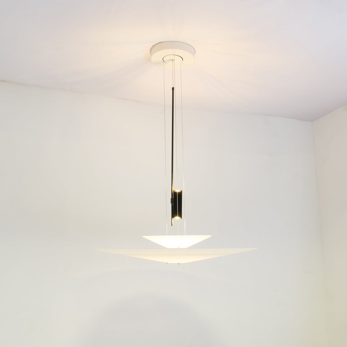 Lampa wisząca nowoczesna Lorva