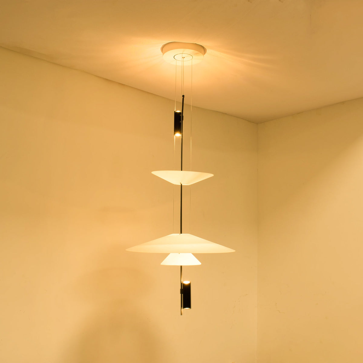 Lampa wisząca nowoczesna Lorva