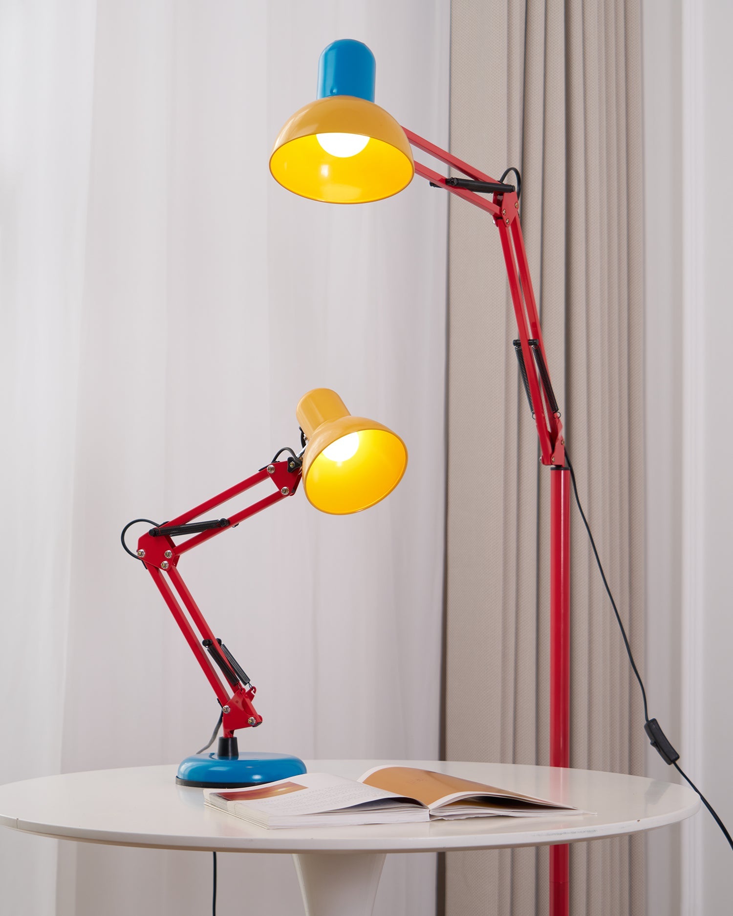 Lampa podłogowa Domow