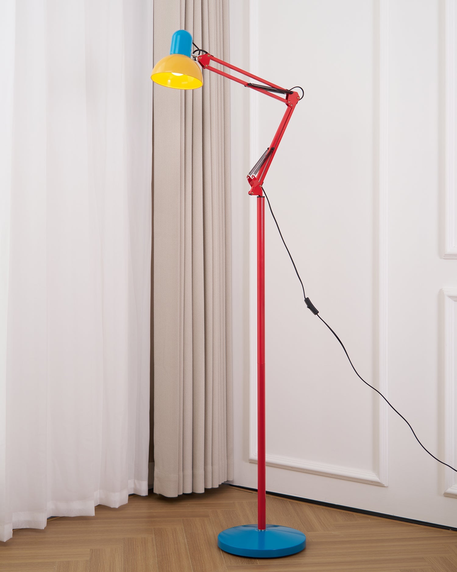 Lampa podłogowa Domow