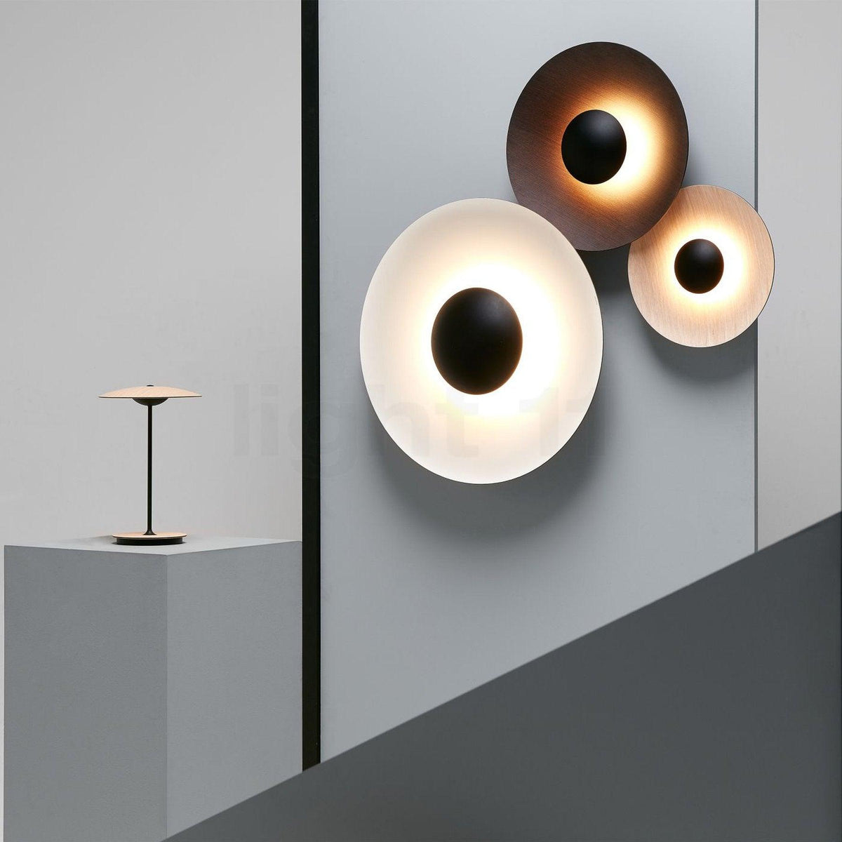 Simplicity Glow Wall Light – detail 8