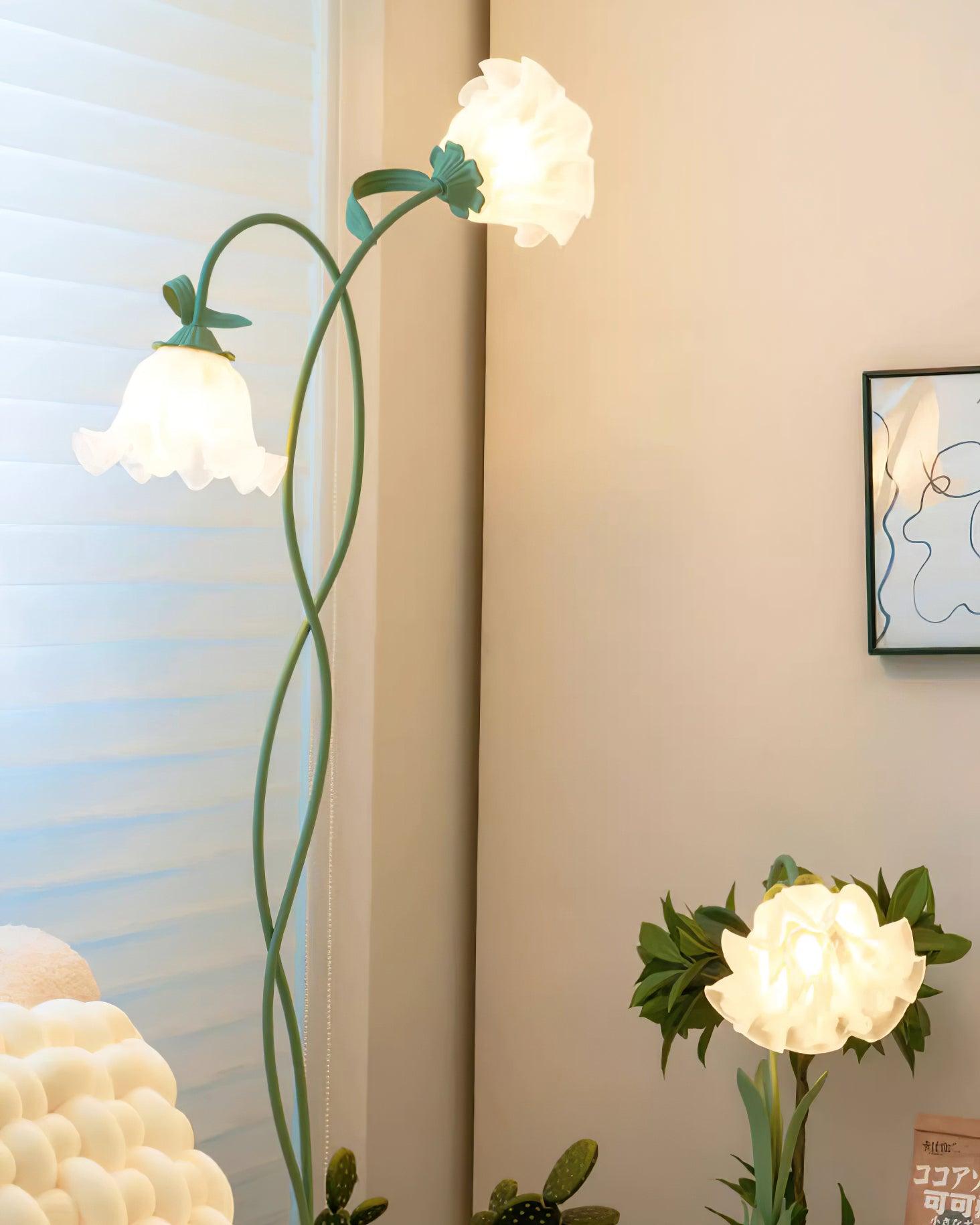 Lampa podłogowa kwiatowa Solmion