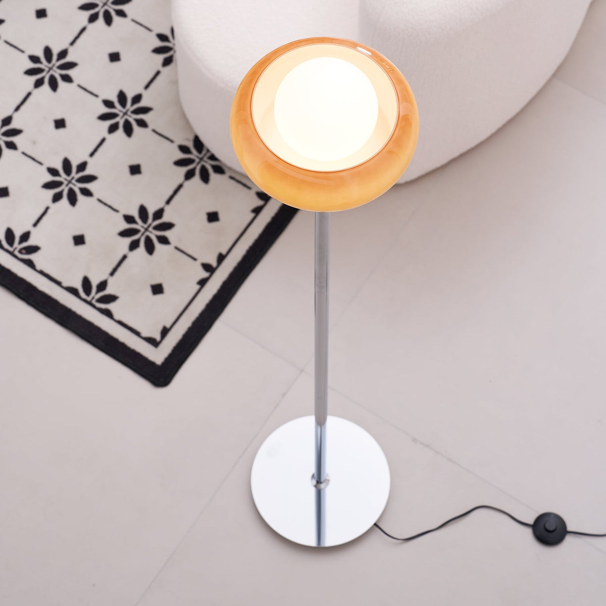 Lampa podłogowa kulista Venerin