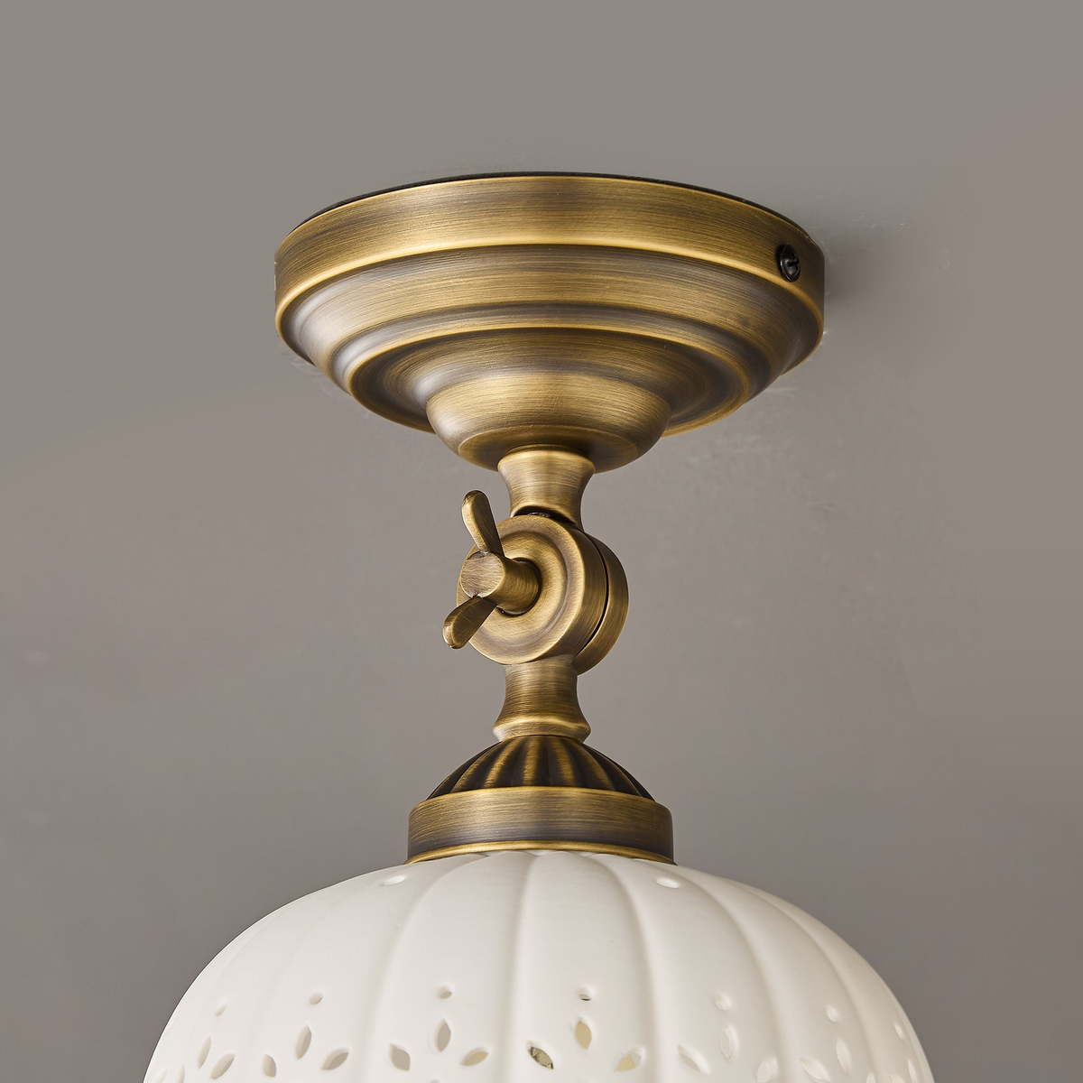 Plafon okrągły Emdanan