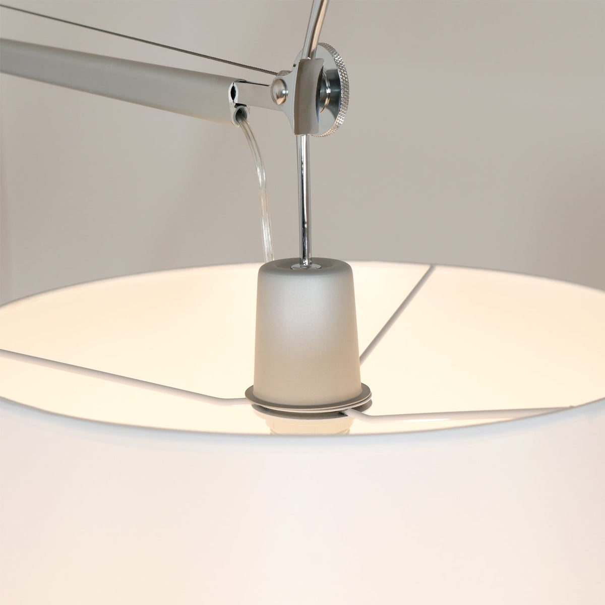Modern Classic Floor Lamp – detail 19