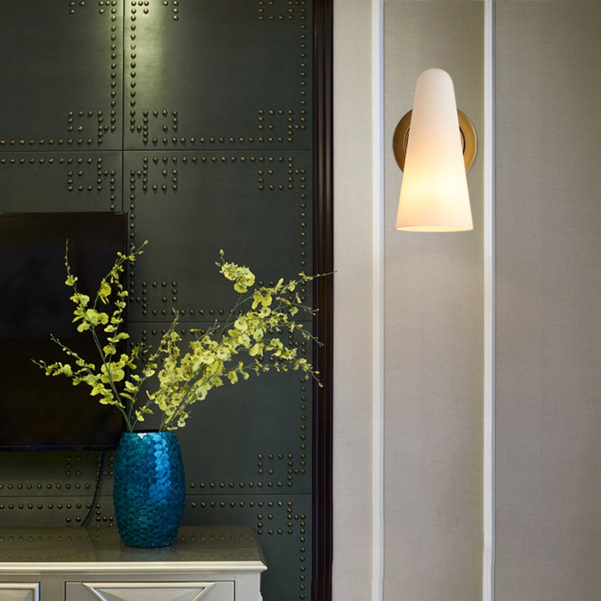 Montfaucon Wall Lamp – detail 18