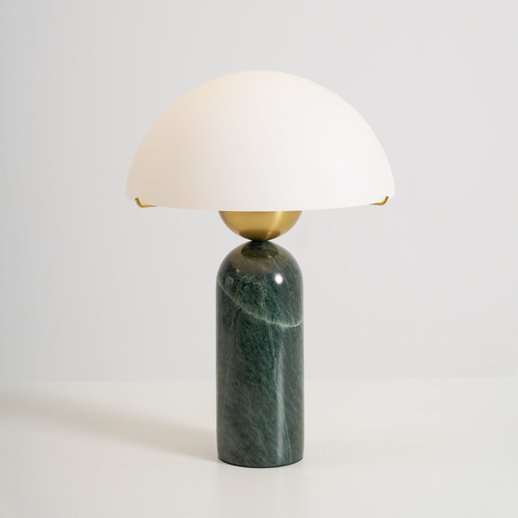 Lampa stołowa kulista Wenev