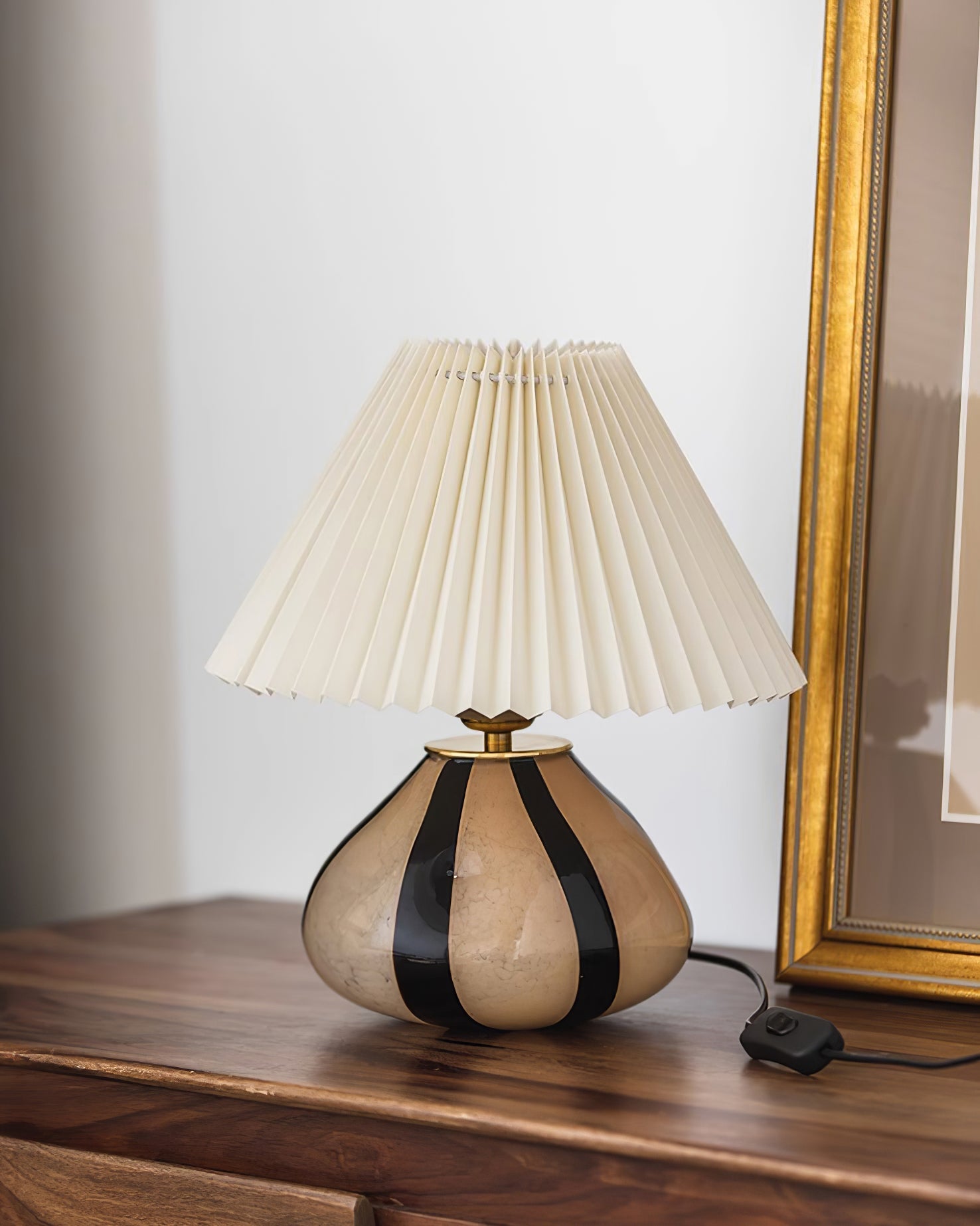 Lampa stołowa plisowana Corelev