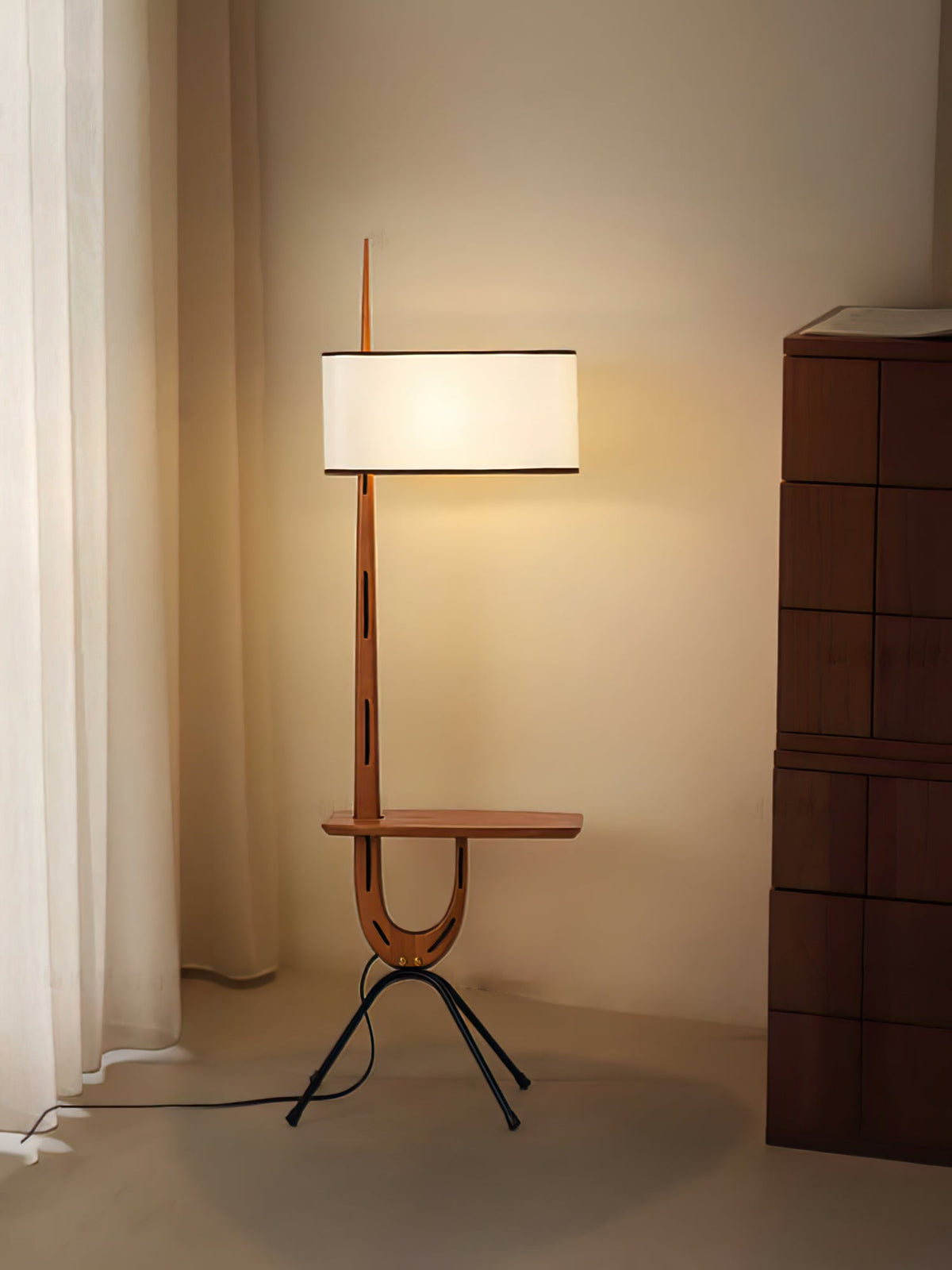 Lampa podłogowa vintage Janmi