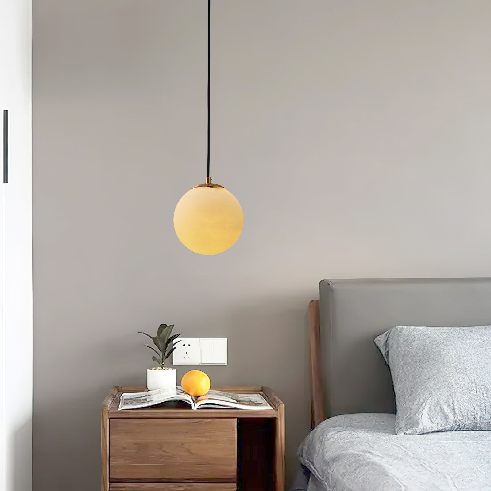 Lampa wisząca kula Emorrek