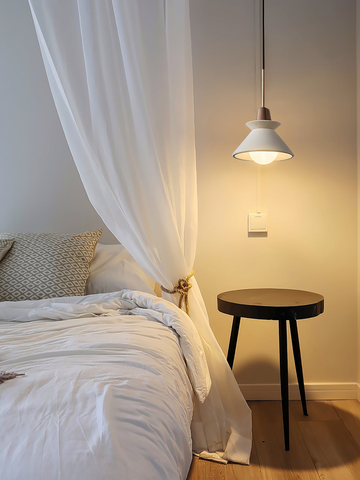 Lampa wisząca stożkowa Radeko