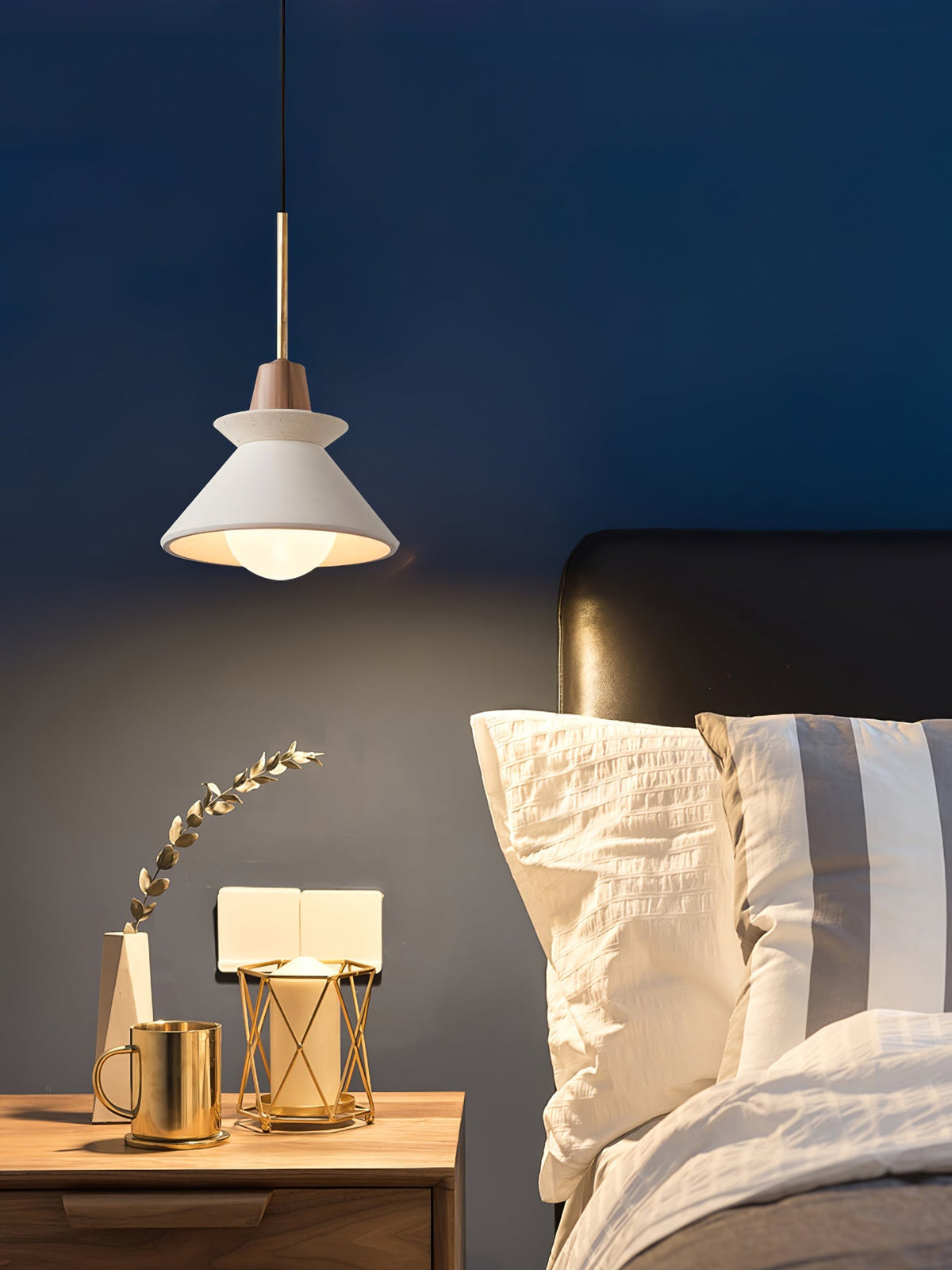 Lampa wisząca stożkowa Radeko