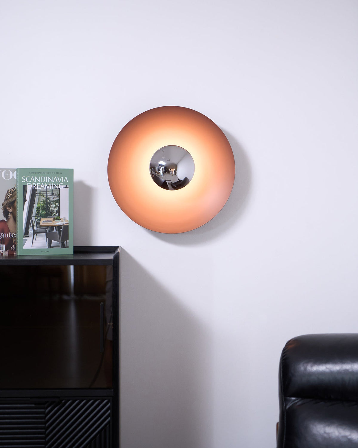 Simplicity Glow Wall Light – detail 2