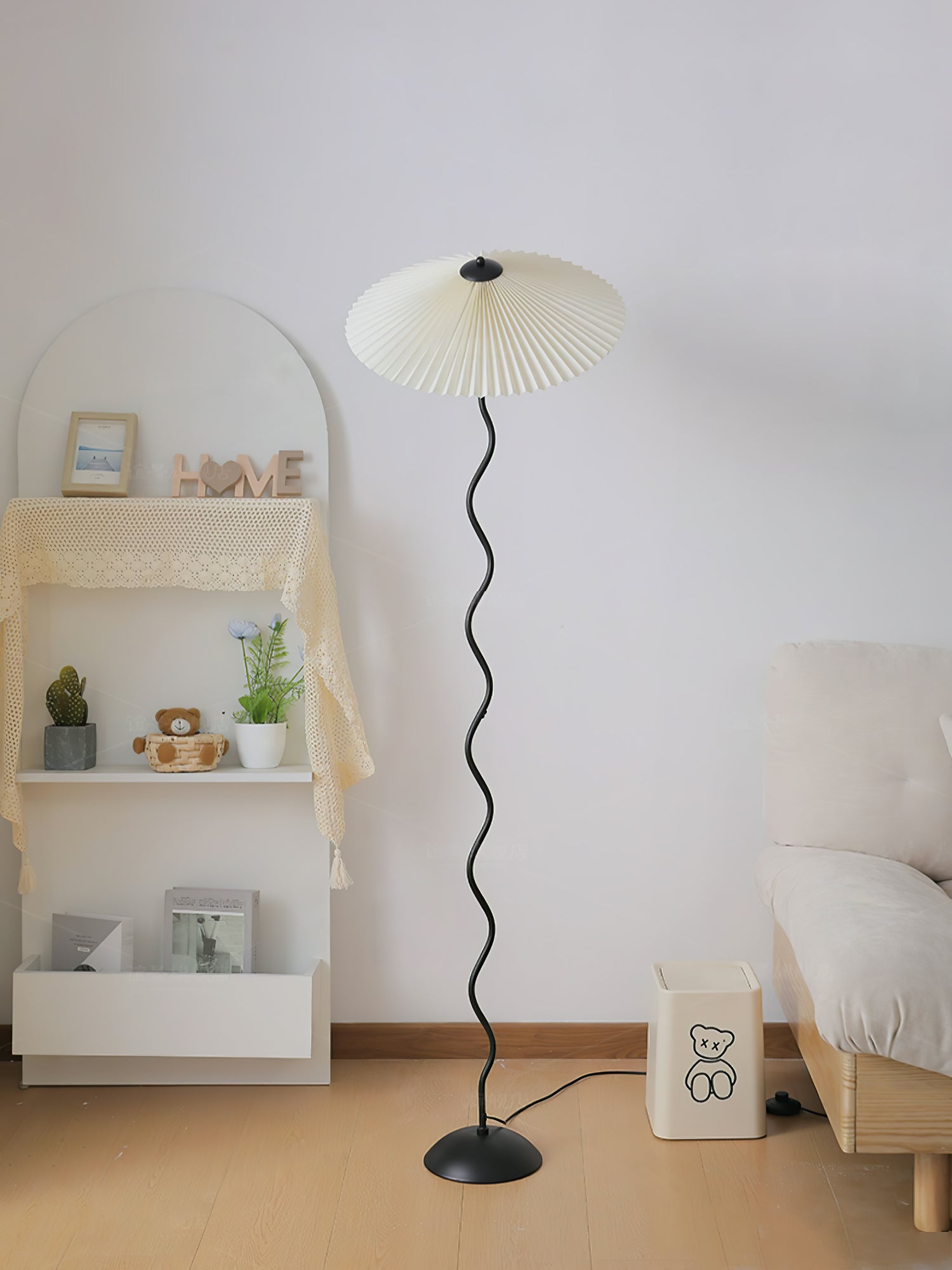 Lampa podłogowa falista Zelko