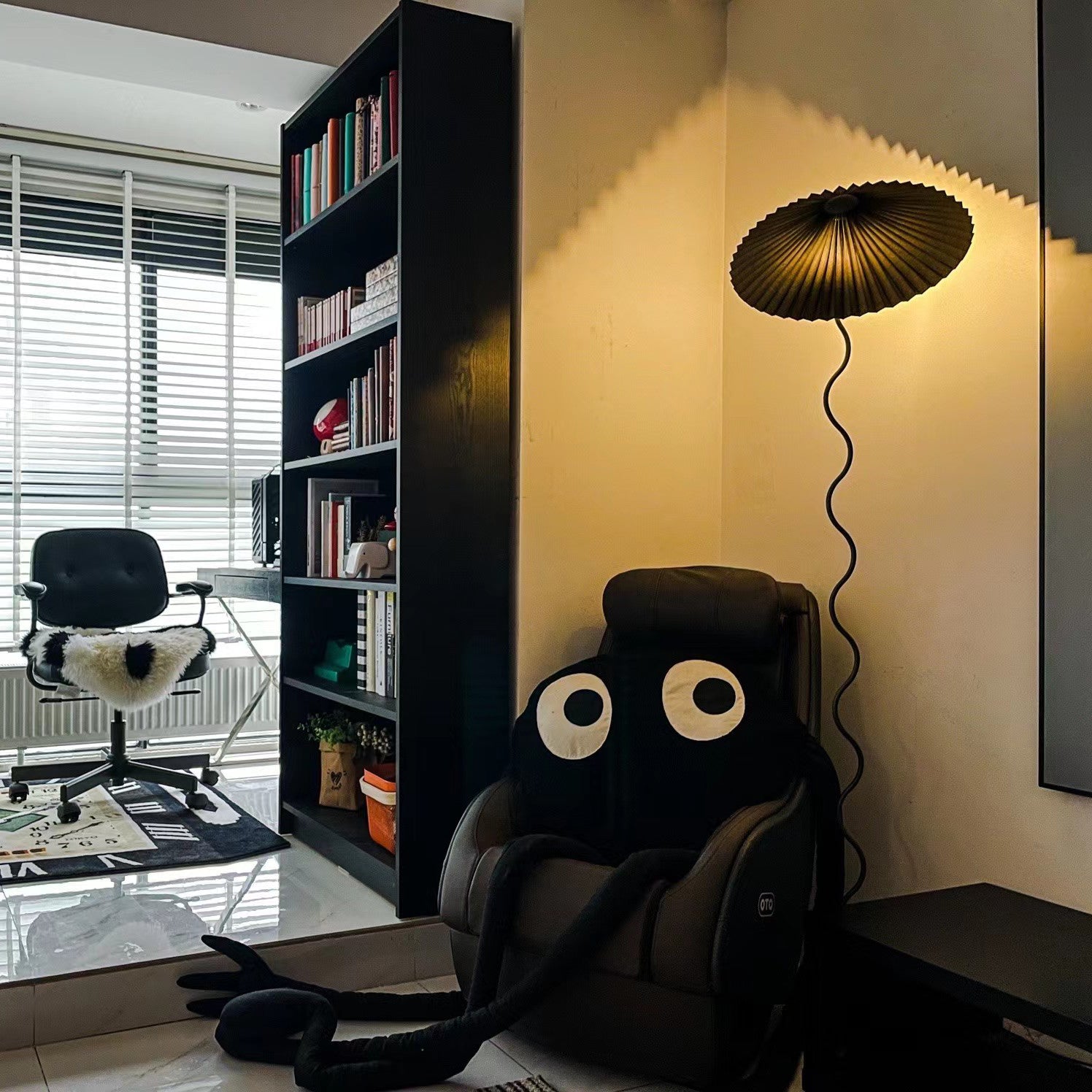 Lampa podłogowa falista Zelko