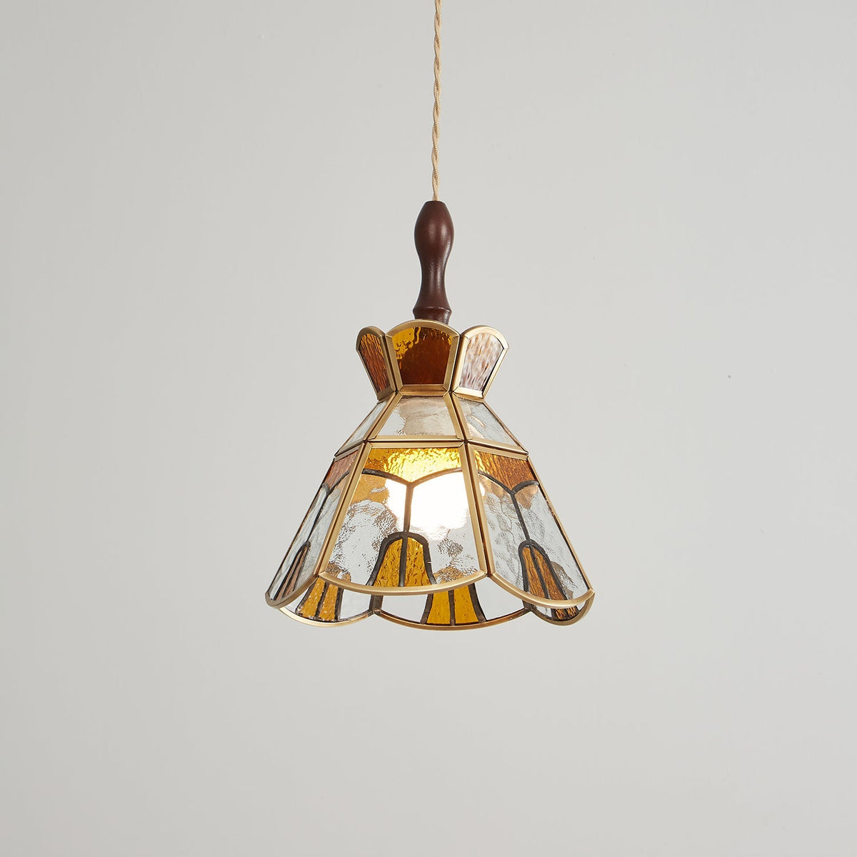 Tiffany Stained Glass Pendant Lamp - Vakkerlight