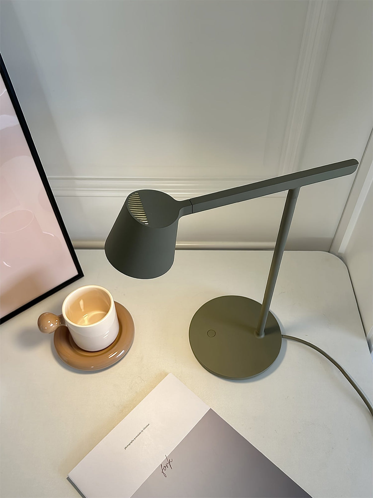 Lampa stołowa minimalistyczna Nadarko