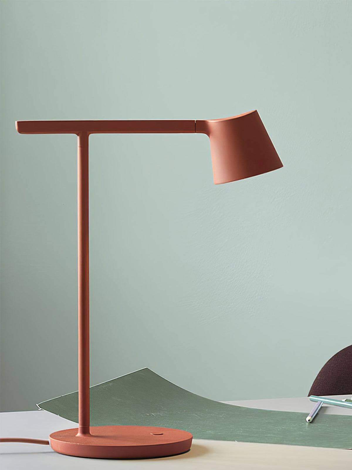 Lampa stołowa minimalistyczna Nadarko