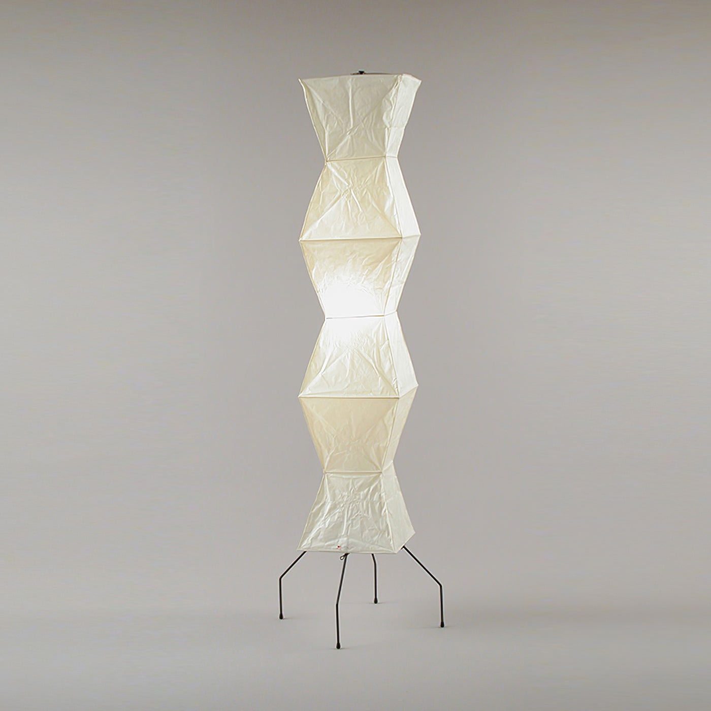 Lampa podłogowa Avel