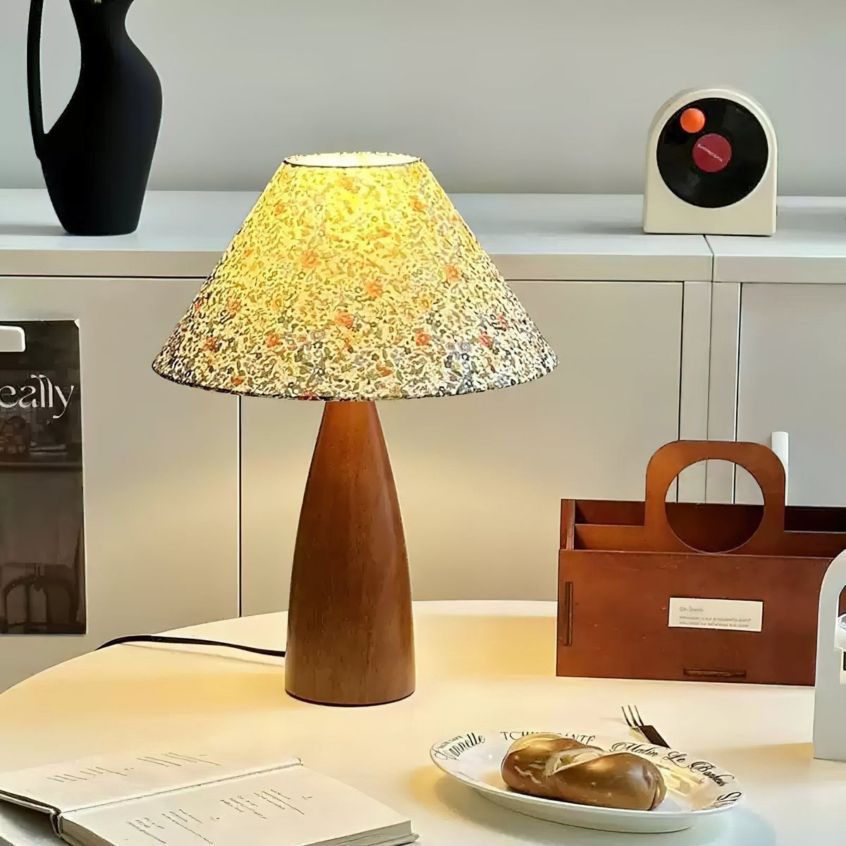 Amelia Blossom Table Lamp – detail 4