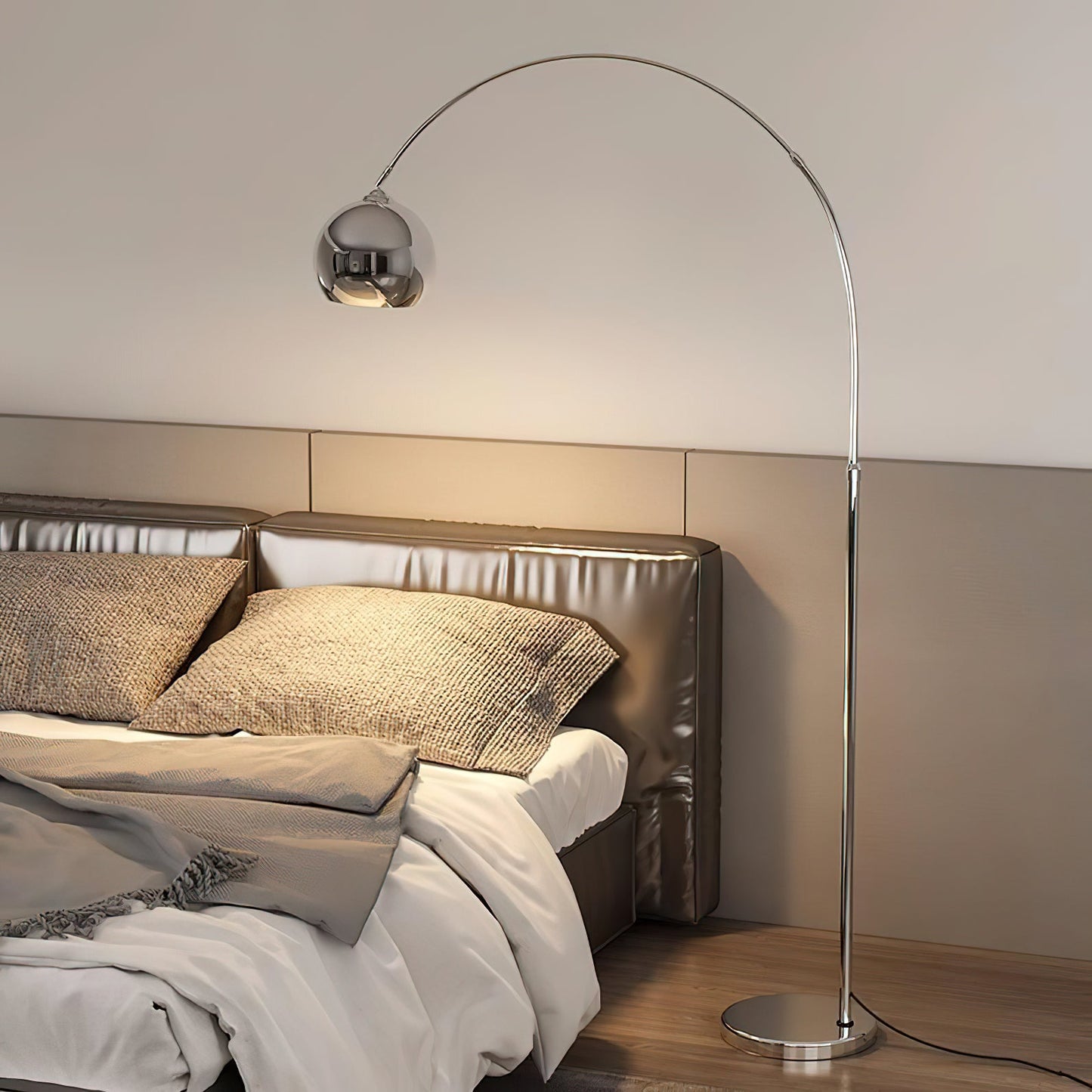 Lampa podłogowa nowoczesna Emkoe
