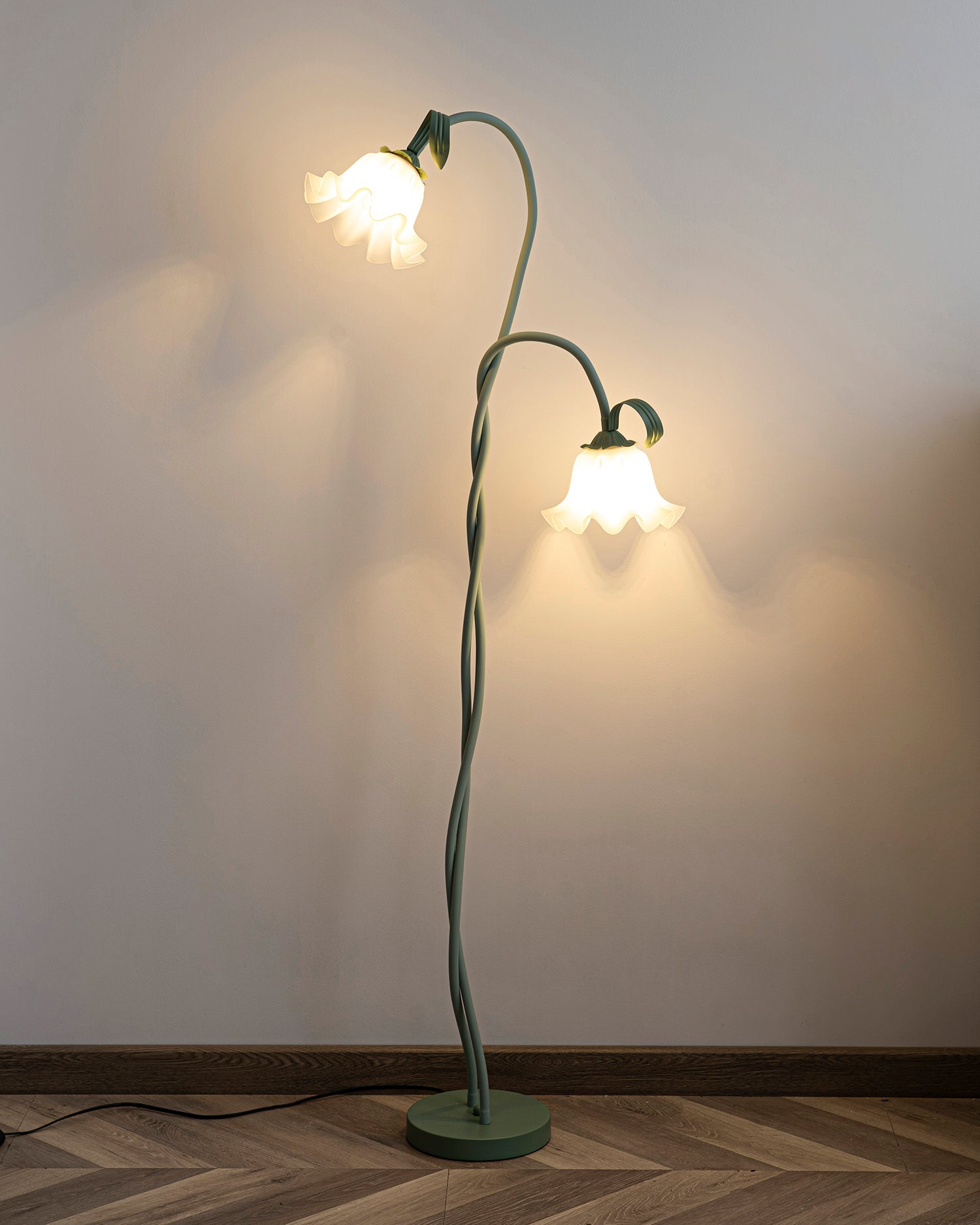 Lampa podłogowa kwiatowa Solmion