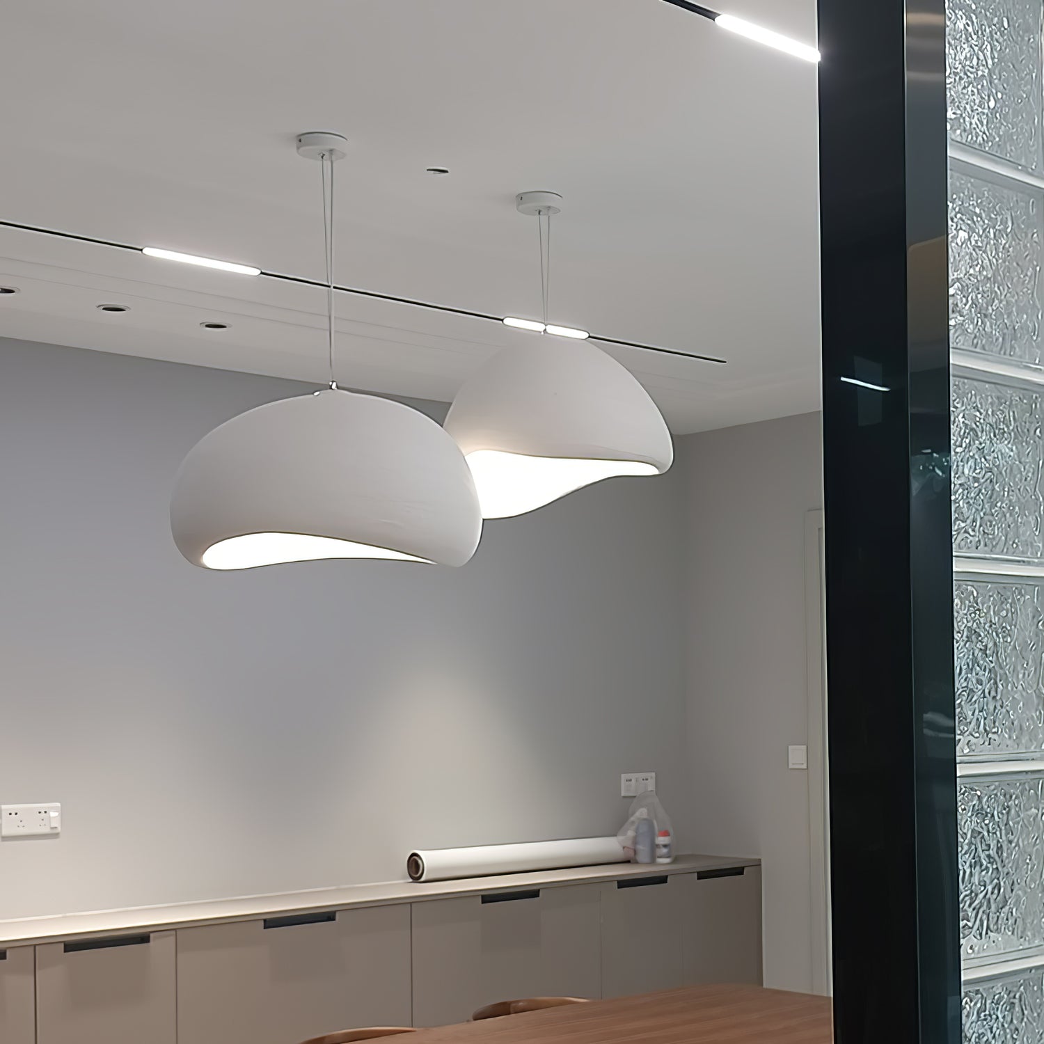 Lampa wisząca kulista Vikana