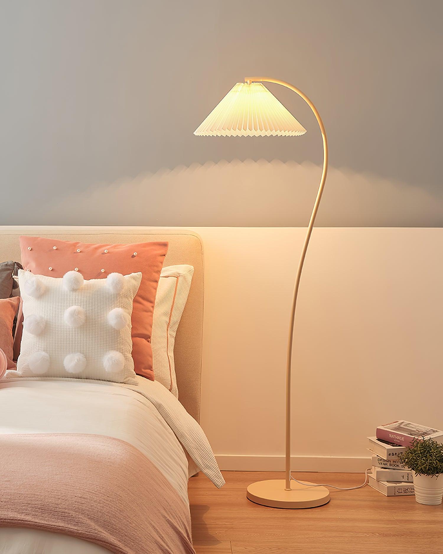 Lampa podłogowa vintage Kliala