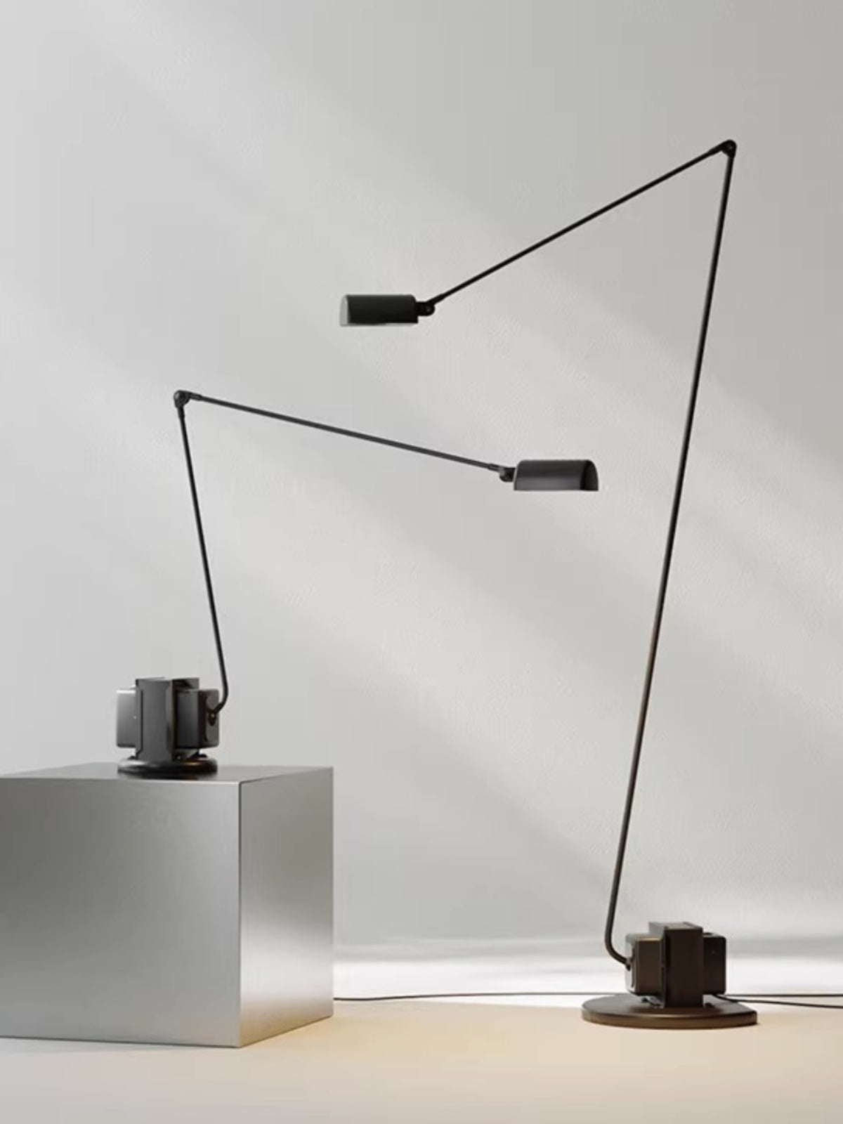 Lampa podłogowa Renmir