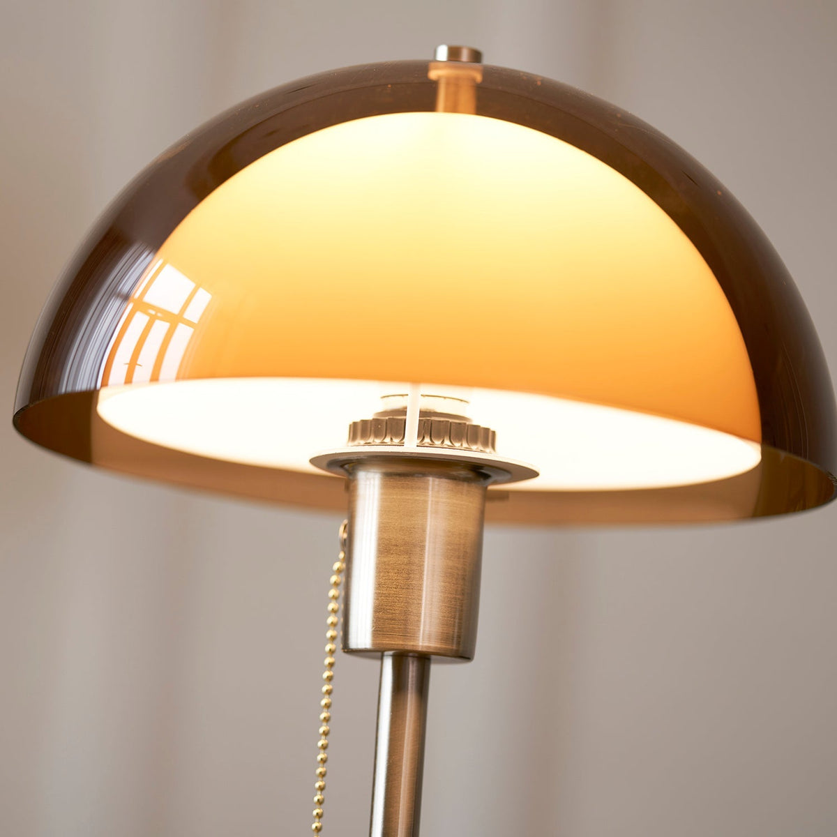 Lampa stołowa retro Tomamiri