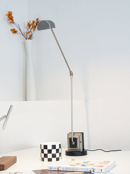 Lampa stołowa Milna