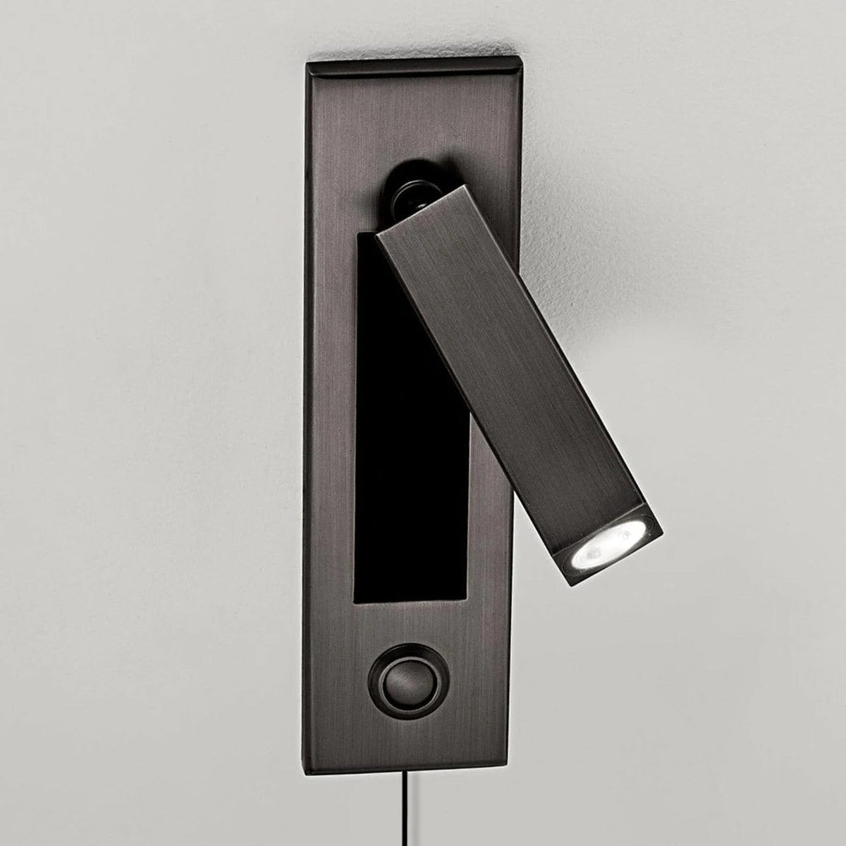 Embedded Bedside Plug-in Sconce – detail 10