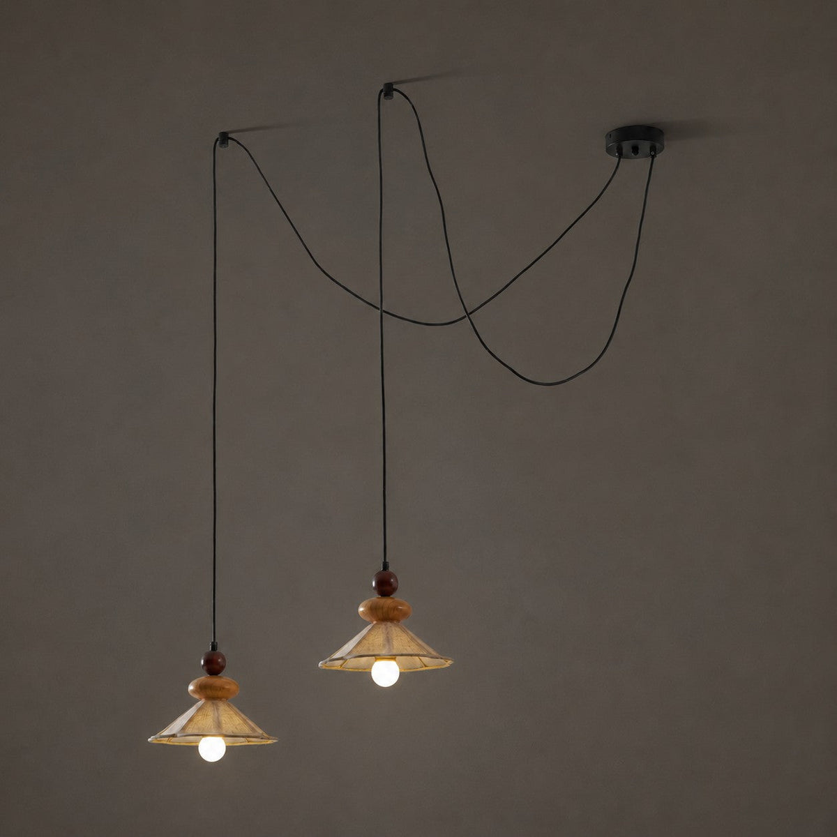 Lampa wisząca z przesunięciem Gorskavan