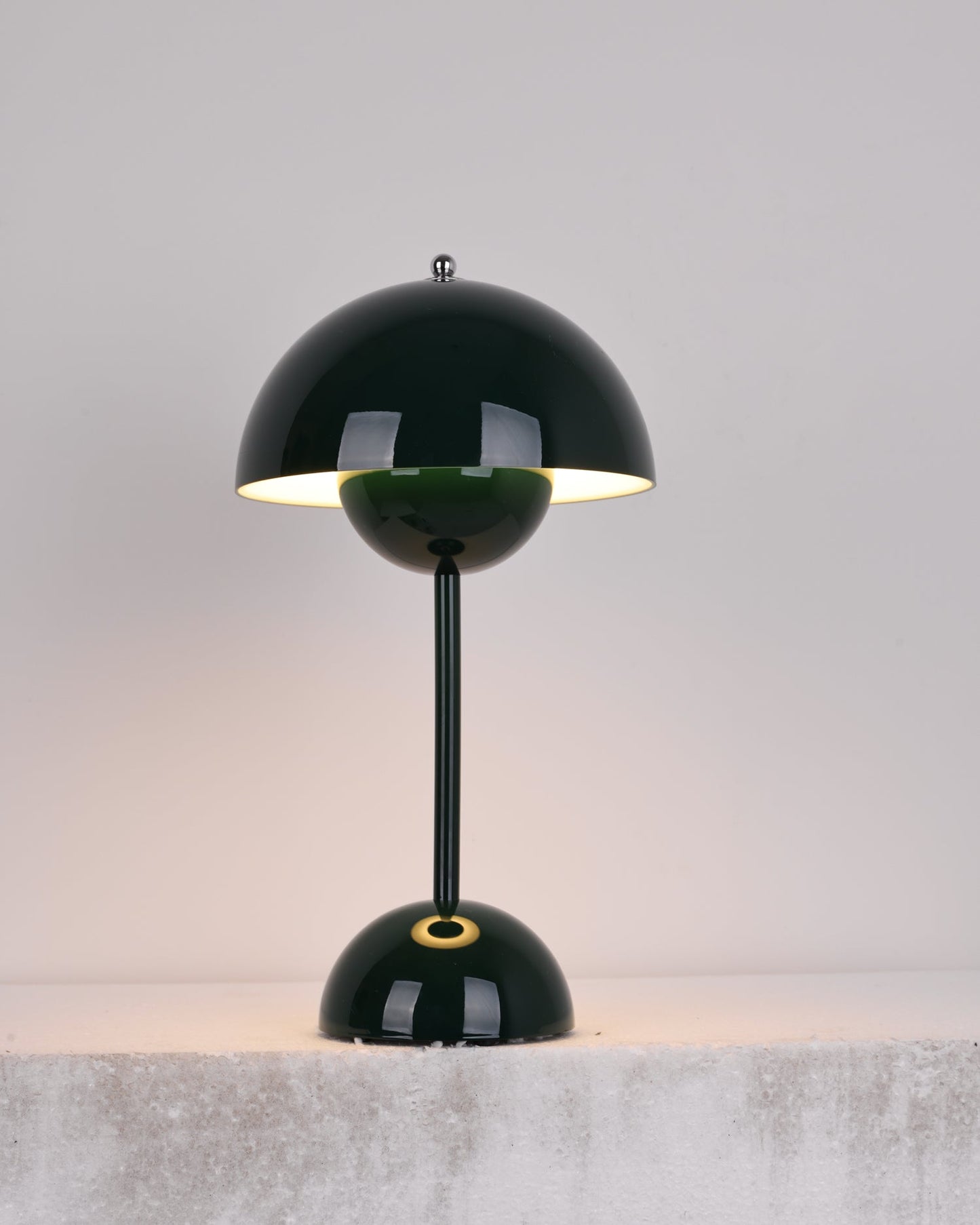 Lampa stołowa przenośna Aveka