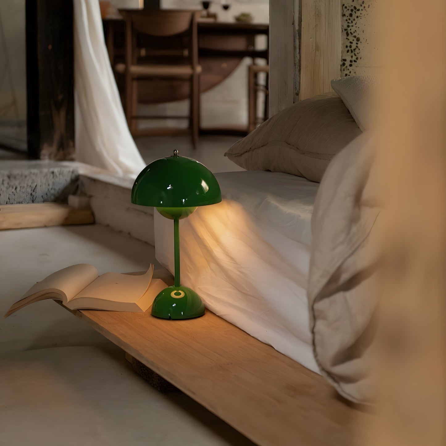 Lampa stołowa przenośna Aveka
