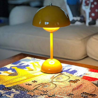 Lampa stołowa przenośna Aveka
