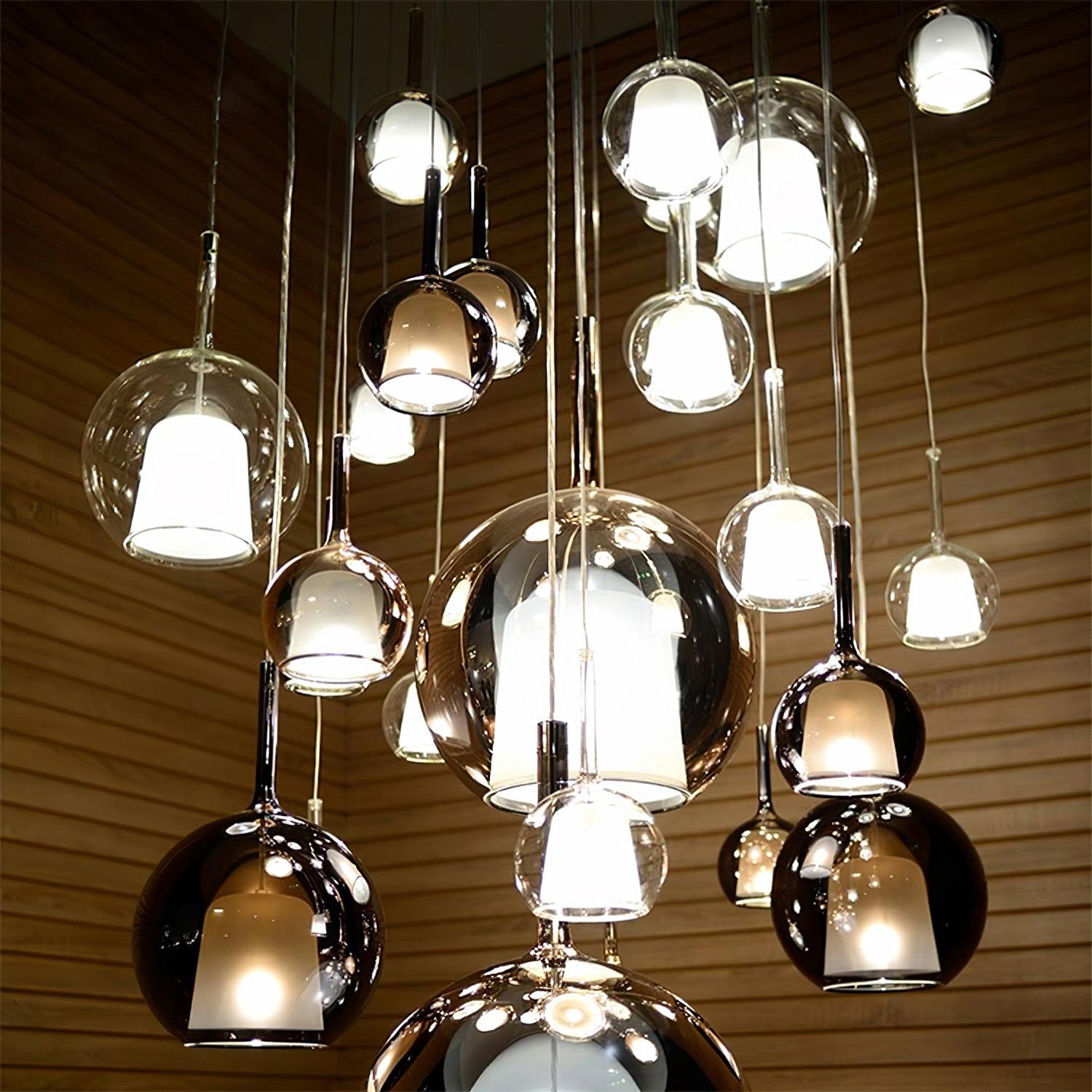 Lampa wisząca kula Nadmiska