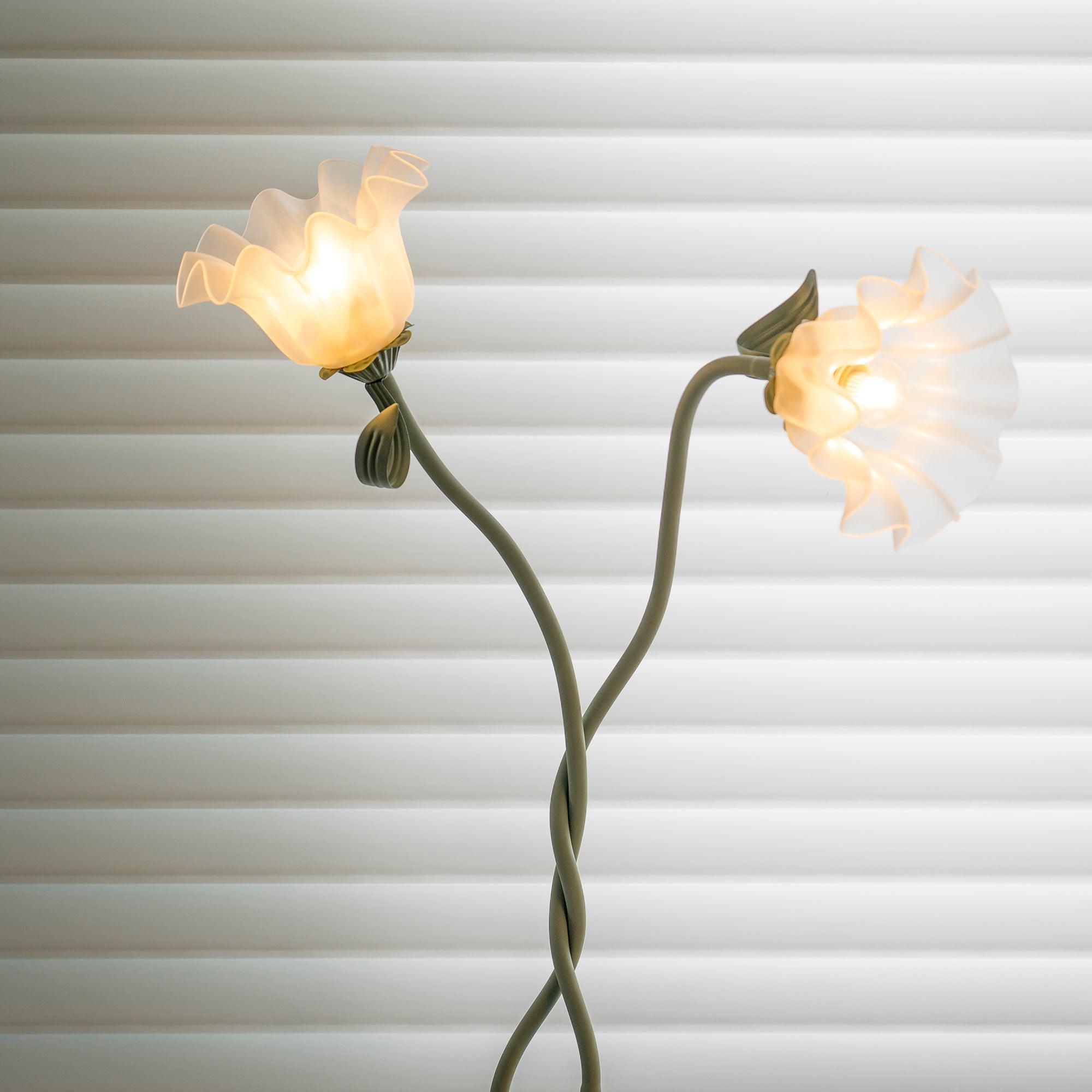 Lampa podłogowa kwiatowa Solmion