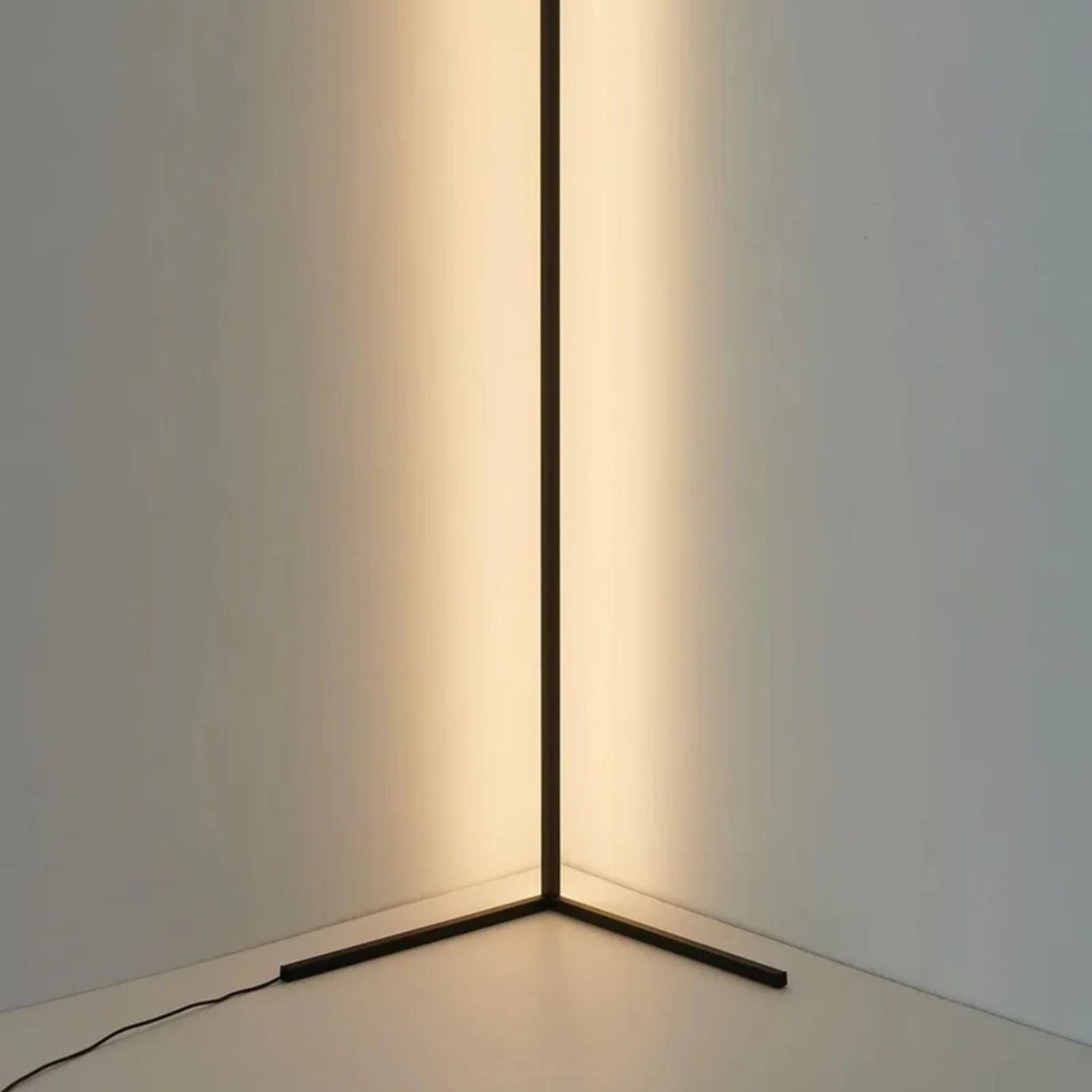 Lampa podłogowa Lotensy